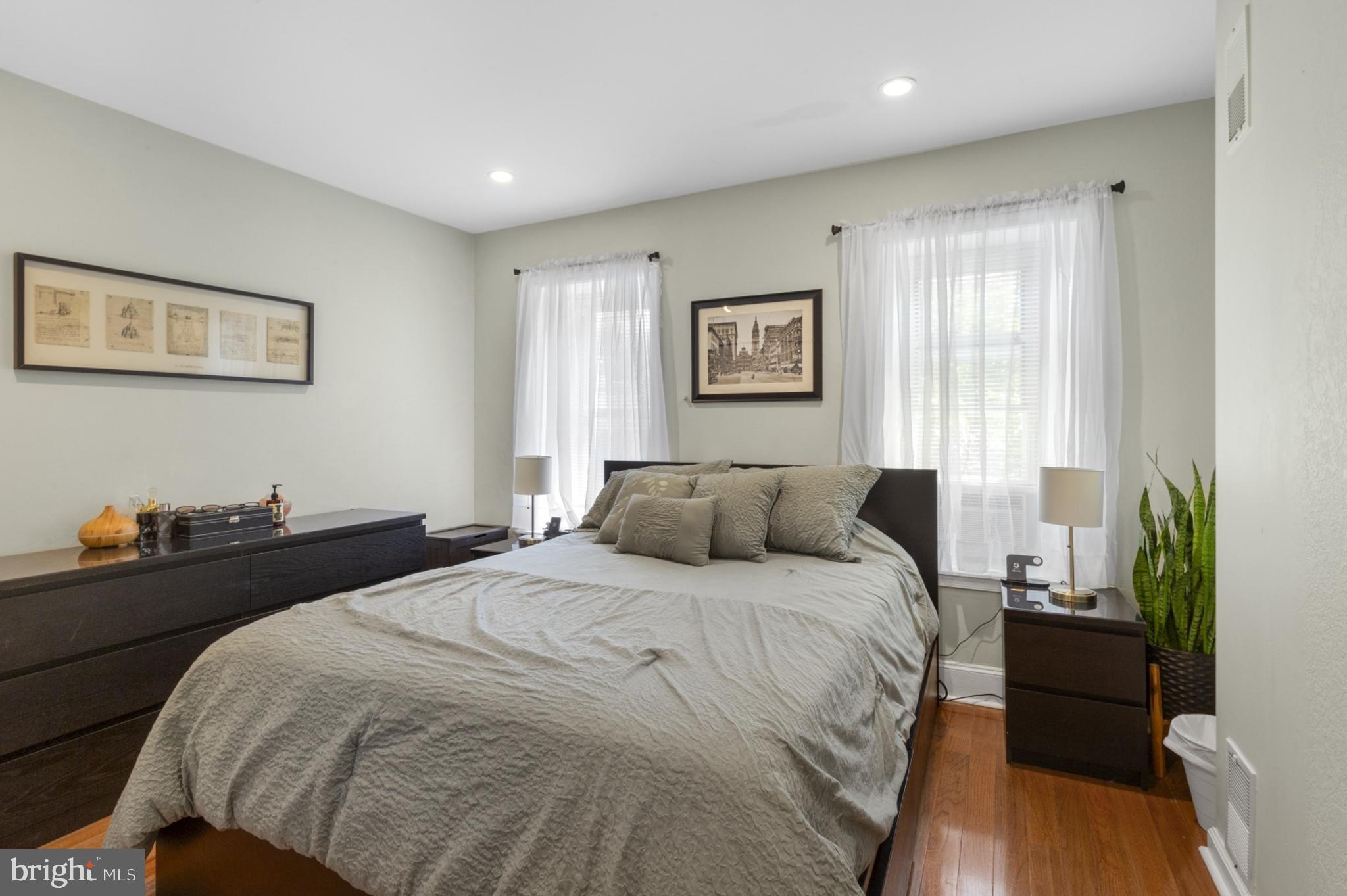 ROXBOROUGH - Residential Lease