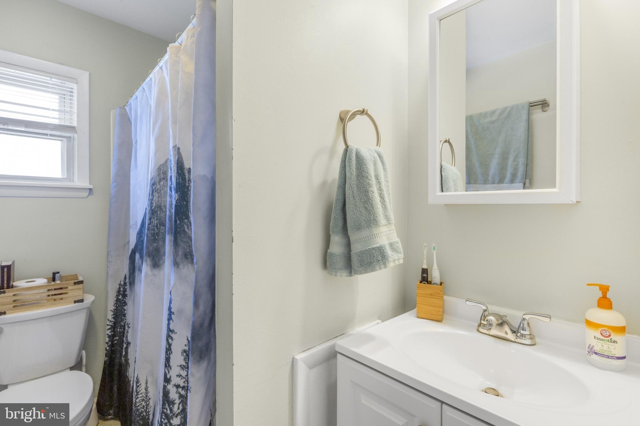 ROXBOROUGH - Residential Lease