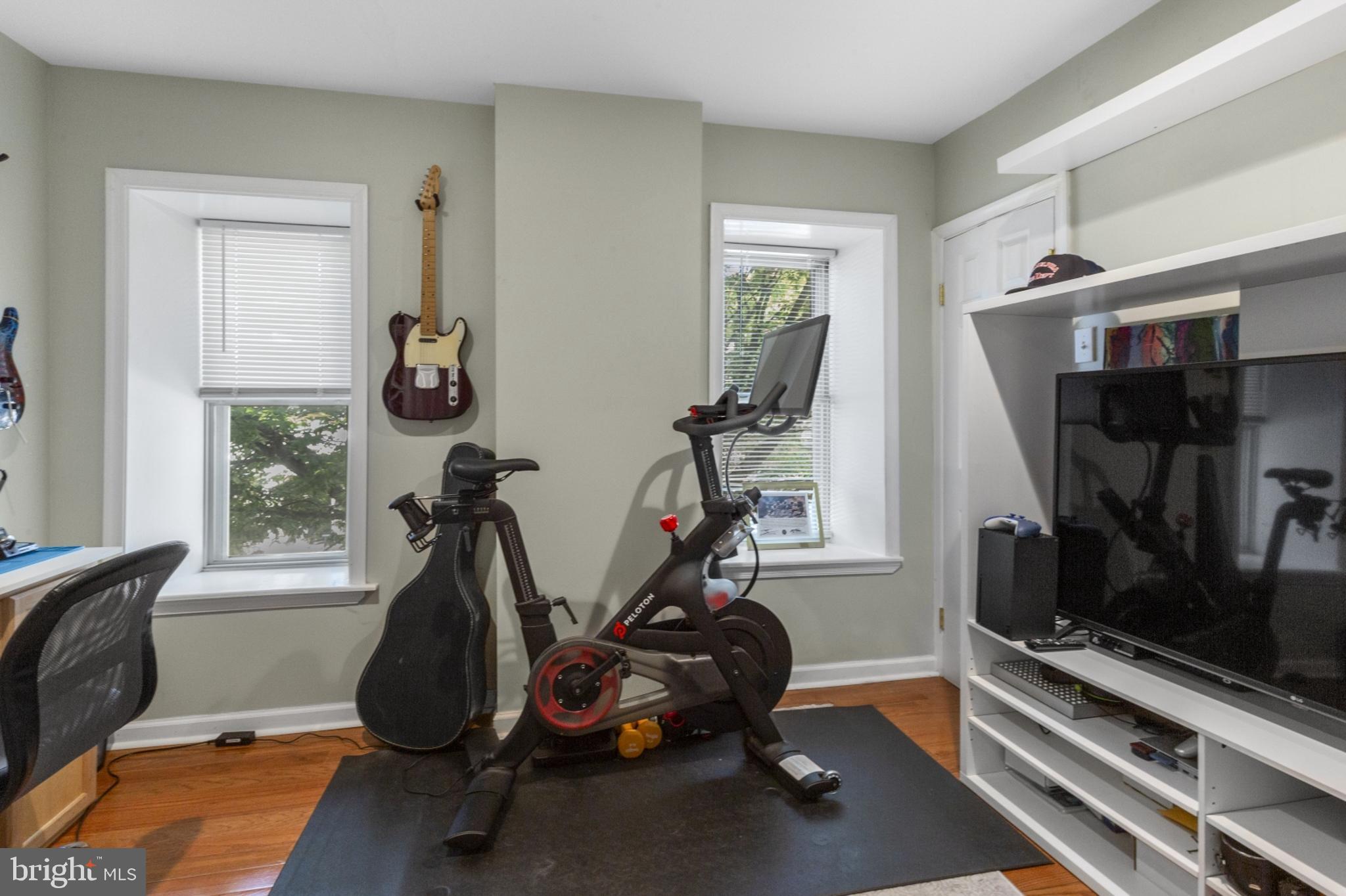 ROXBOROUGH - Residential Lease