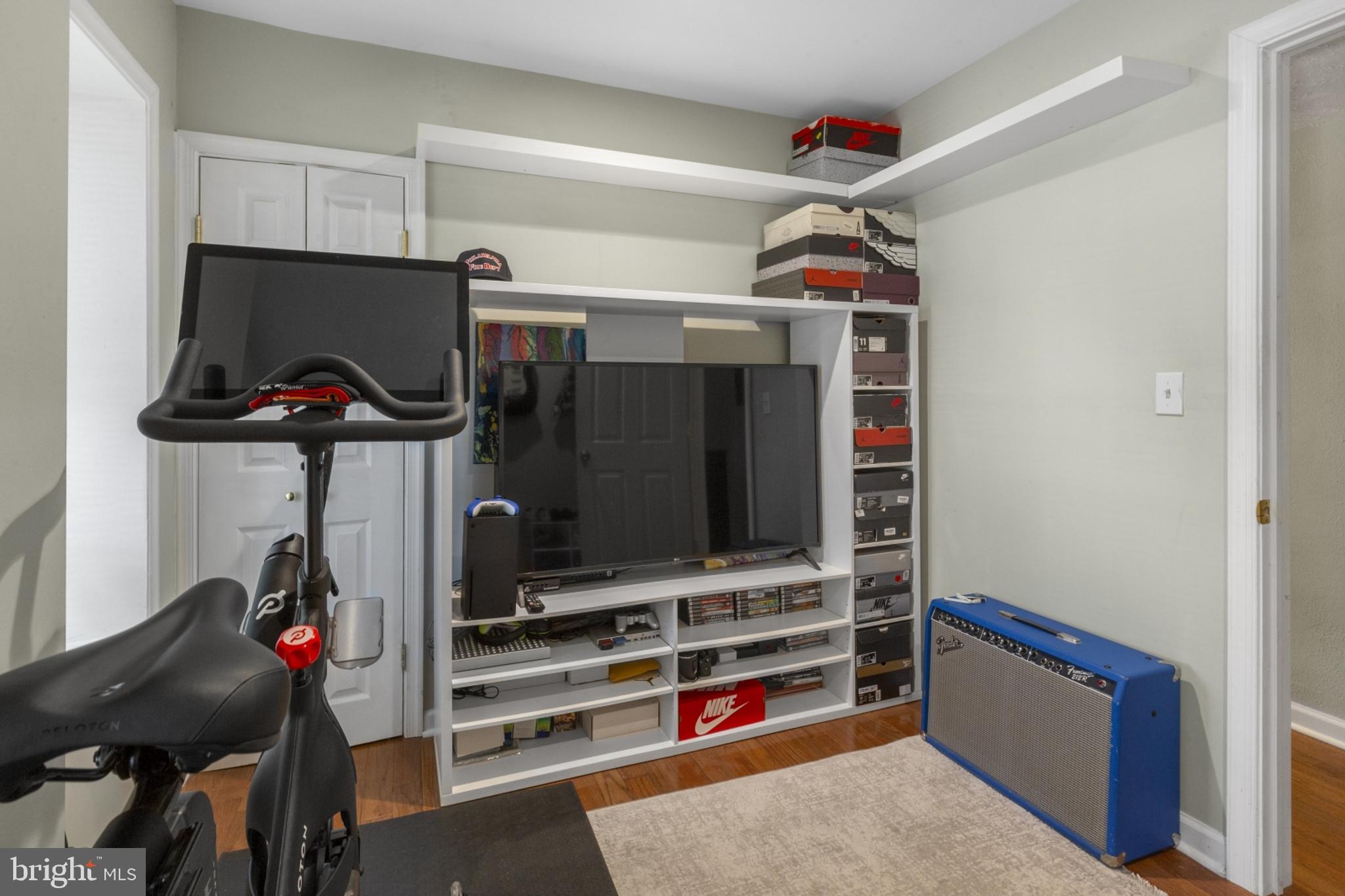 ROXBOROUGH - Residential Lease