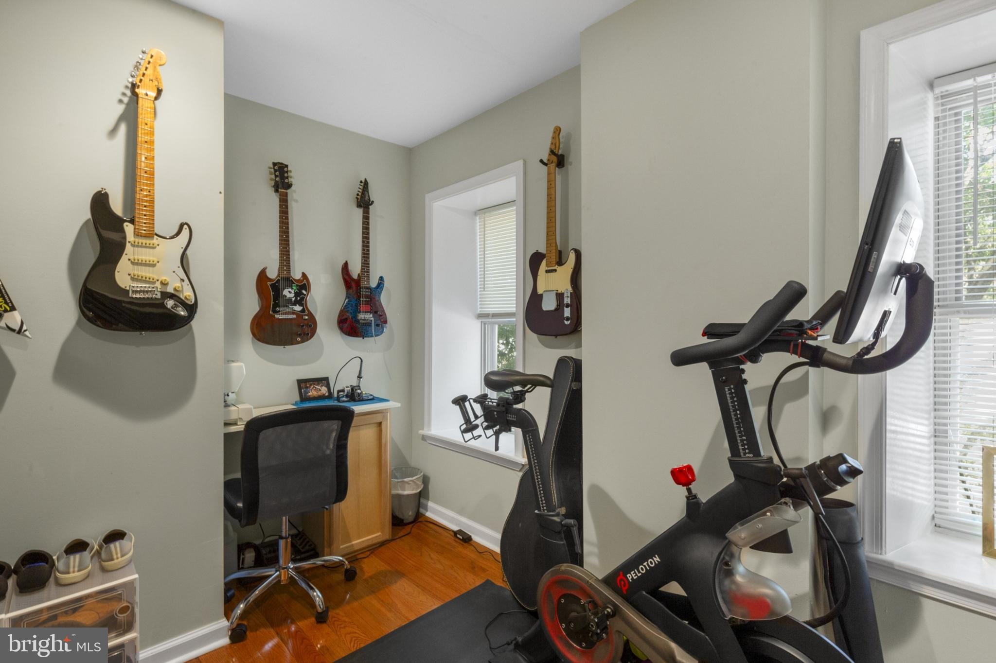 ROXBOROUGH - Residential Lease