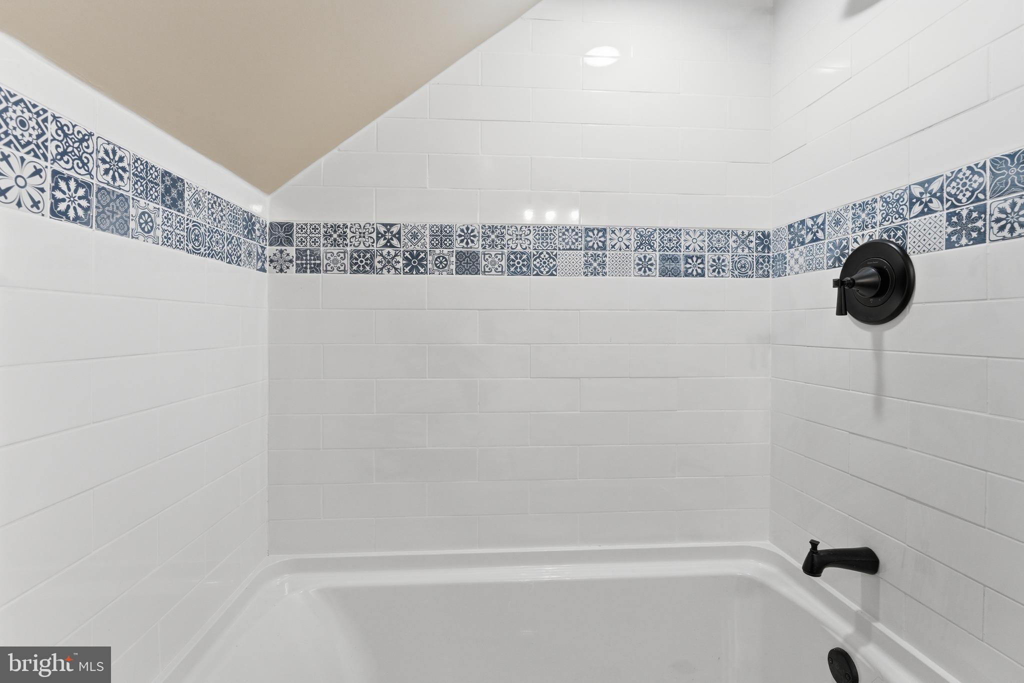 SYLVANIA HEIGHTS - Residential