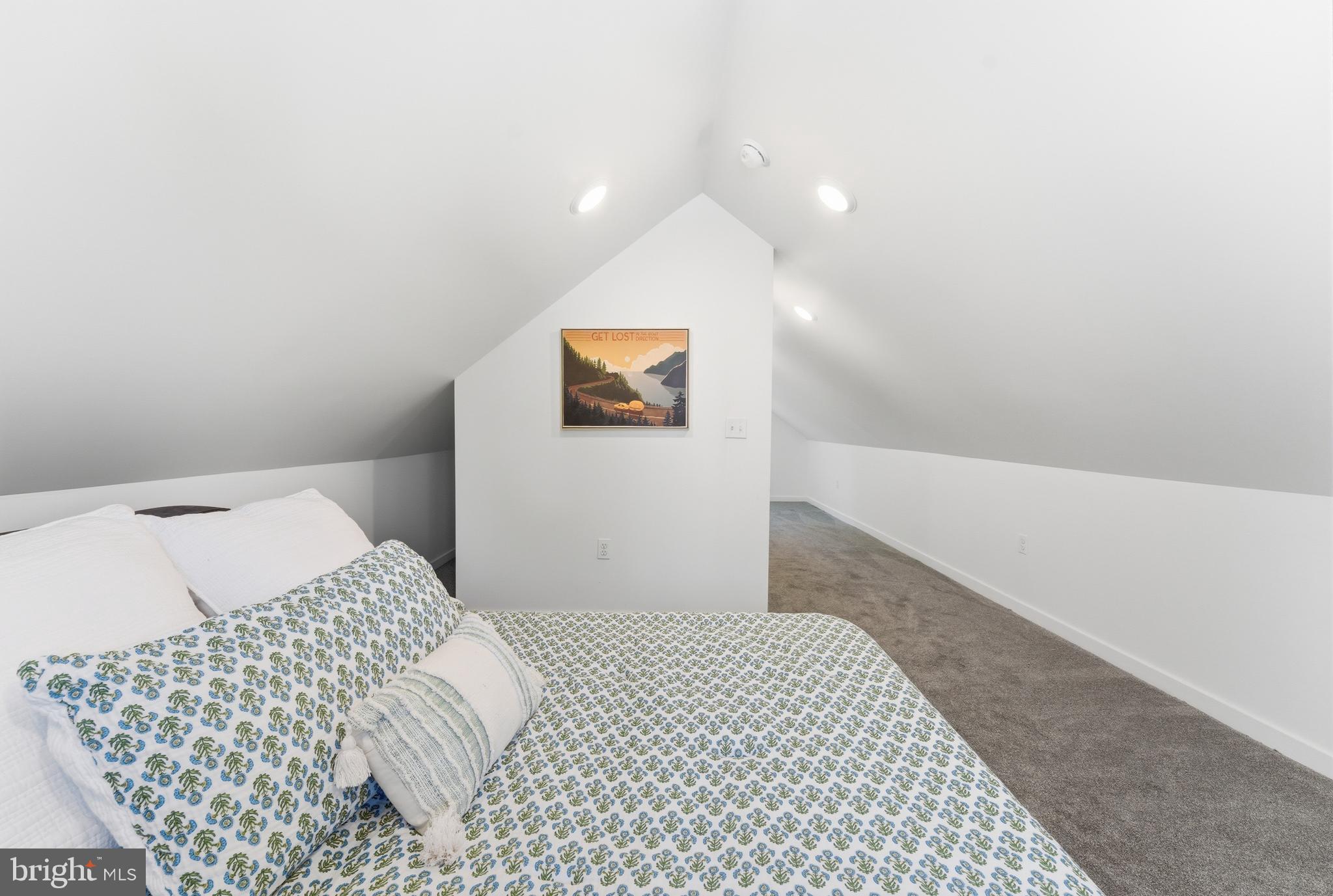 SYLVANIA HEIGHTS - Residential