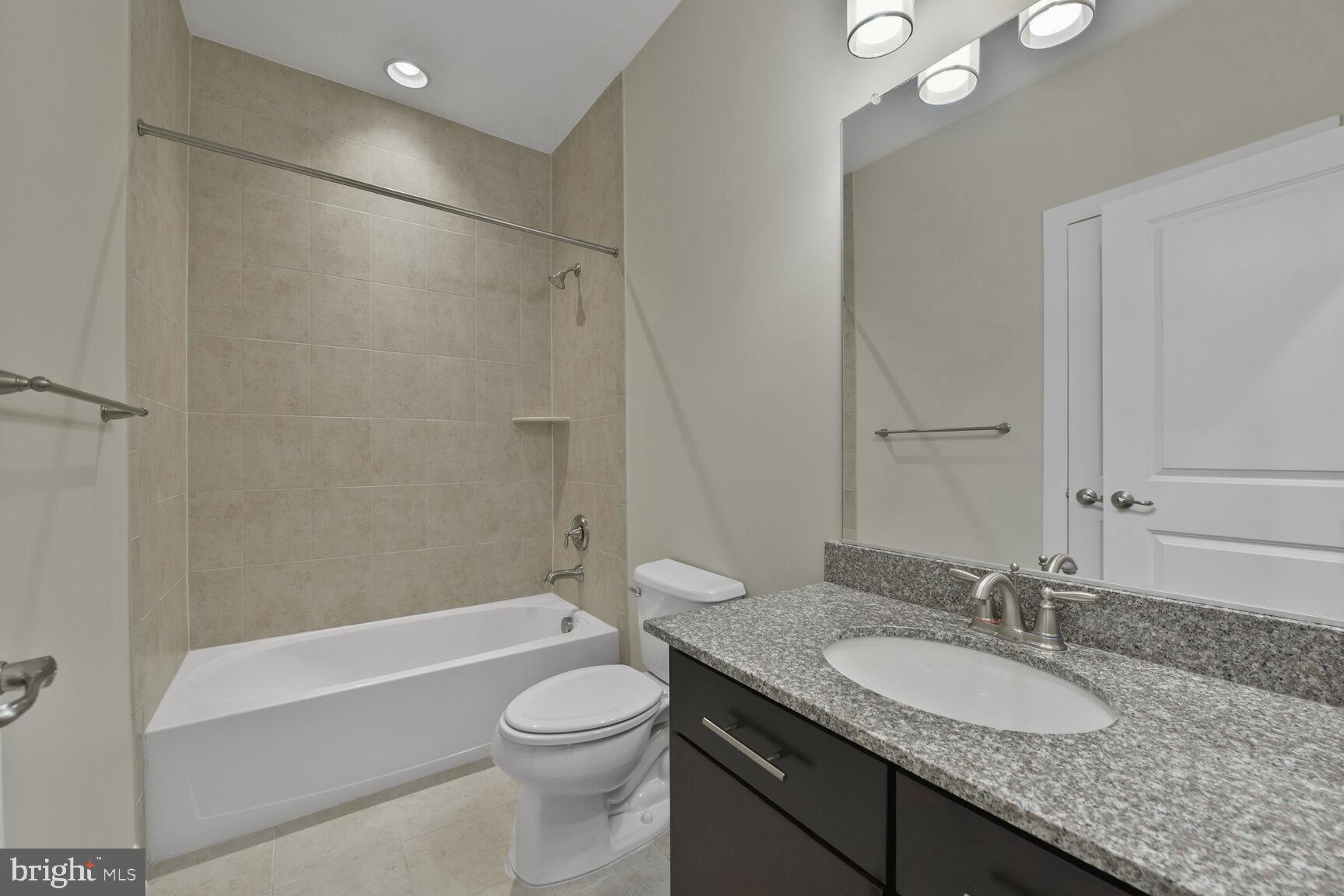 ONE LOUDOUN - Residential