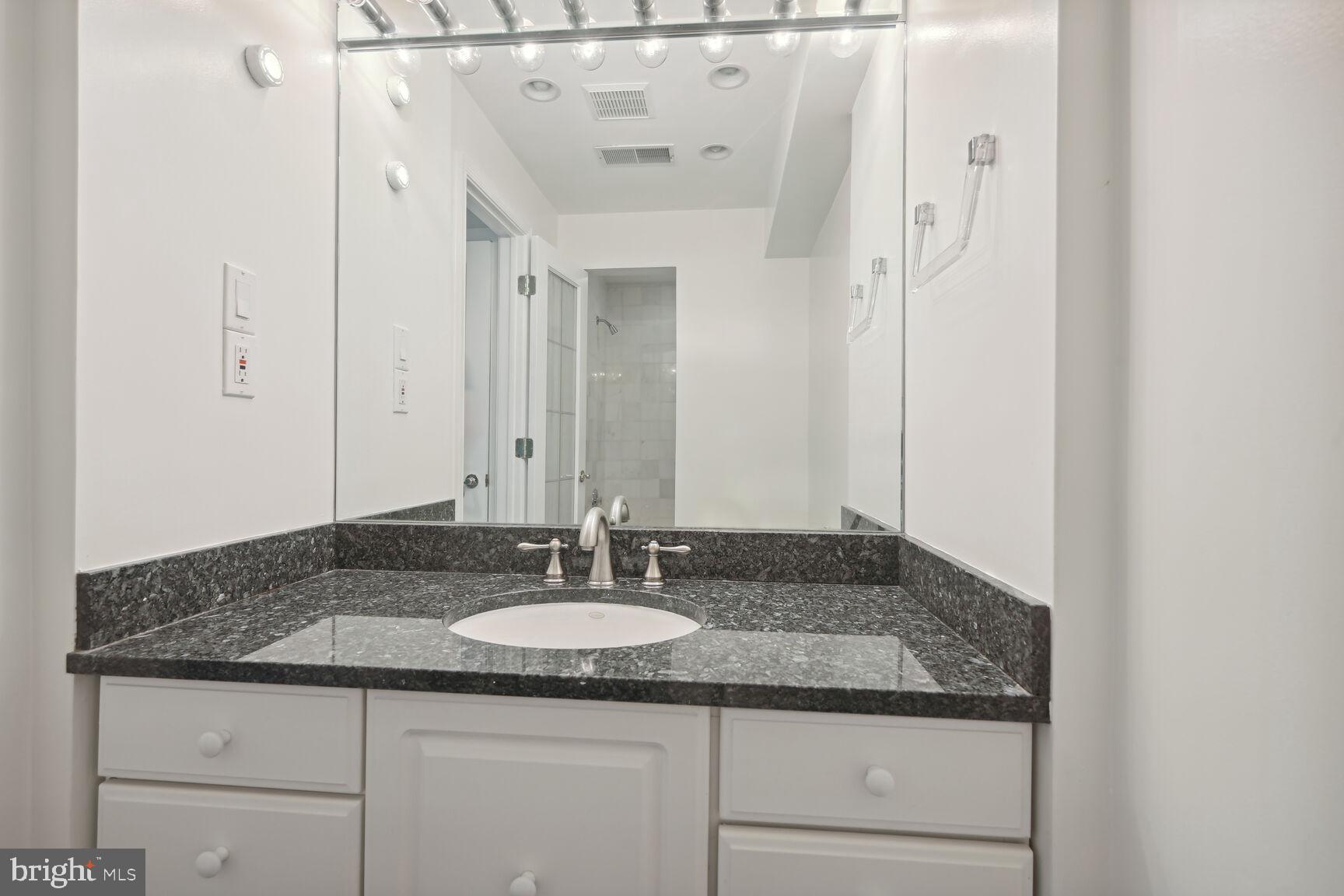 BANNOCKBURN - Residential