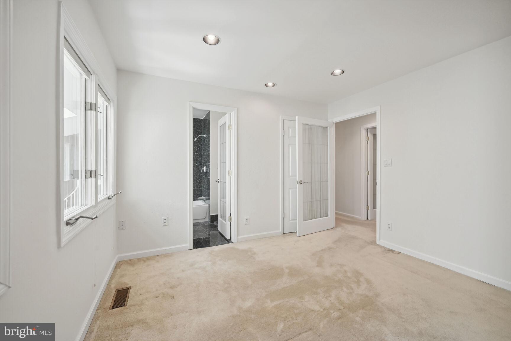 BANNOCKBURN - Residential