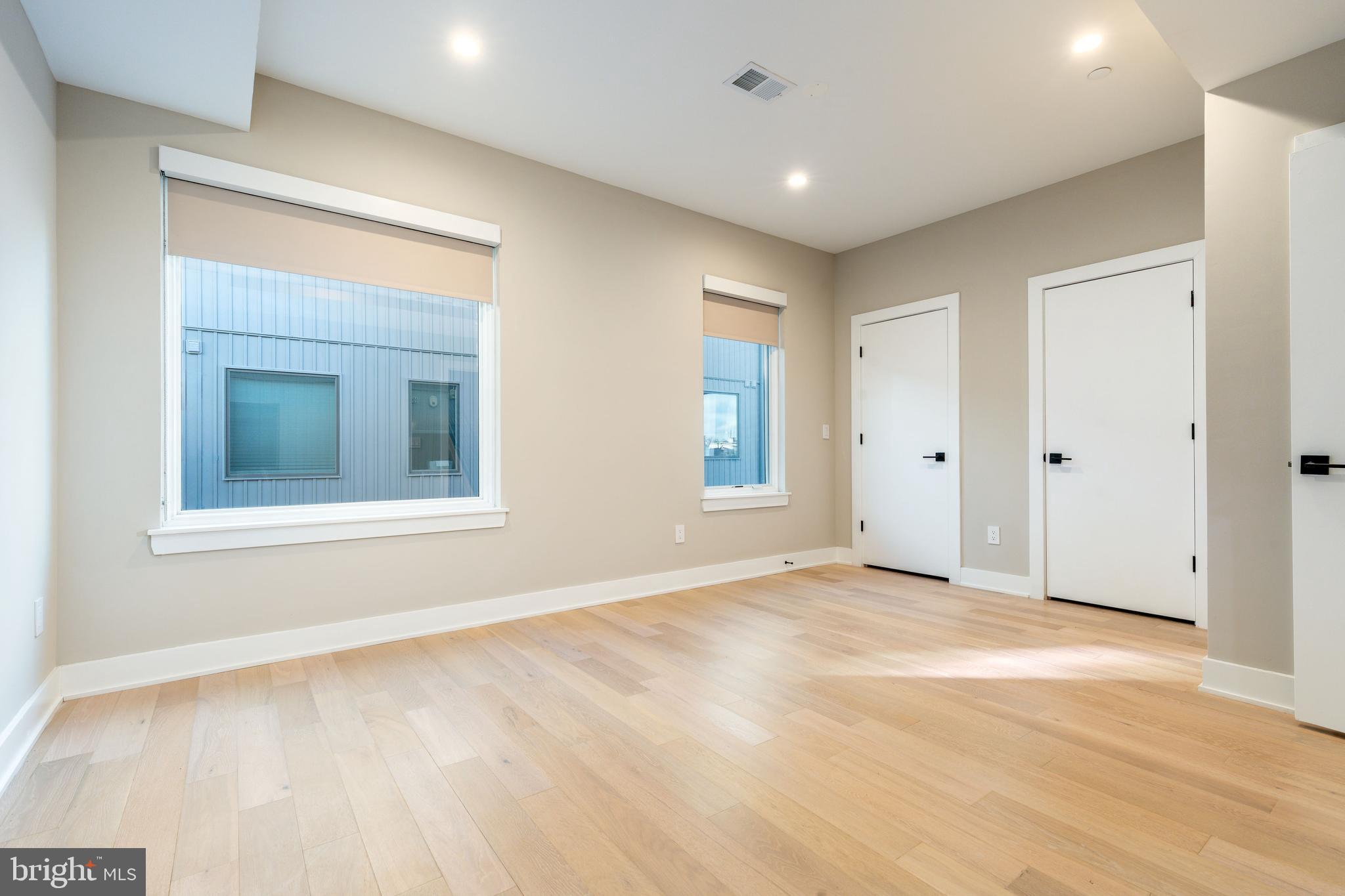 GRADUATE HOSPITAL - Residential