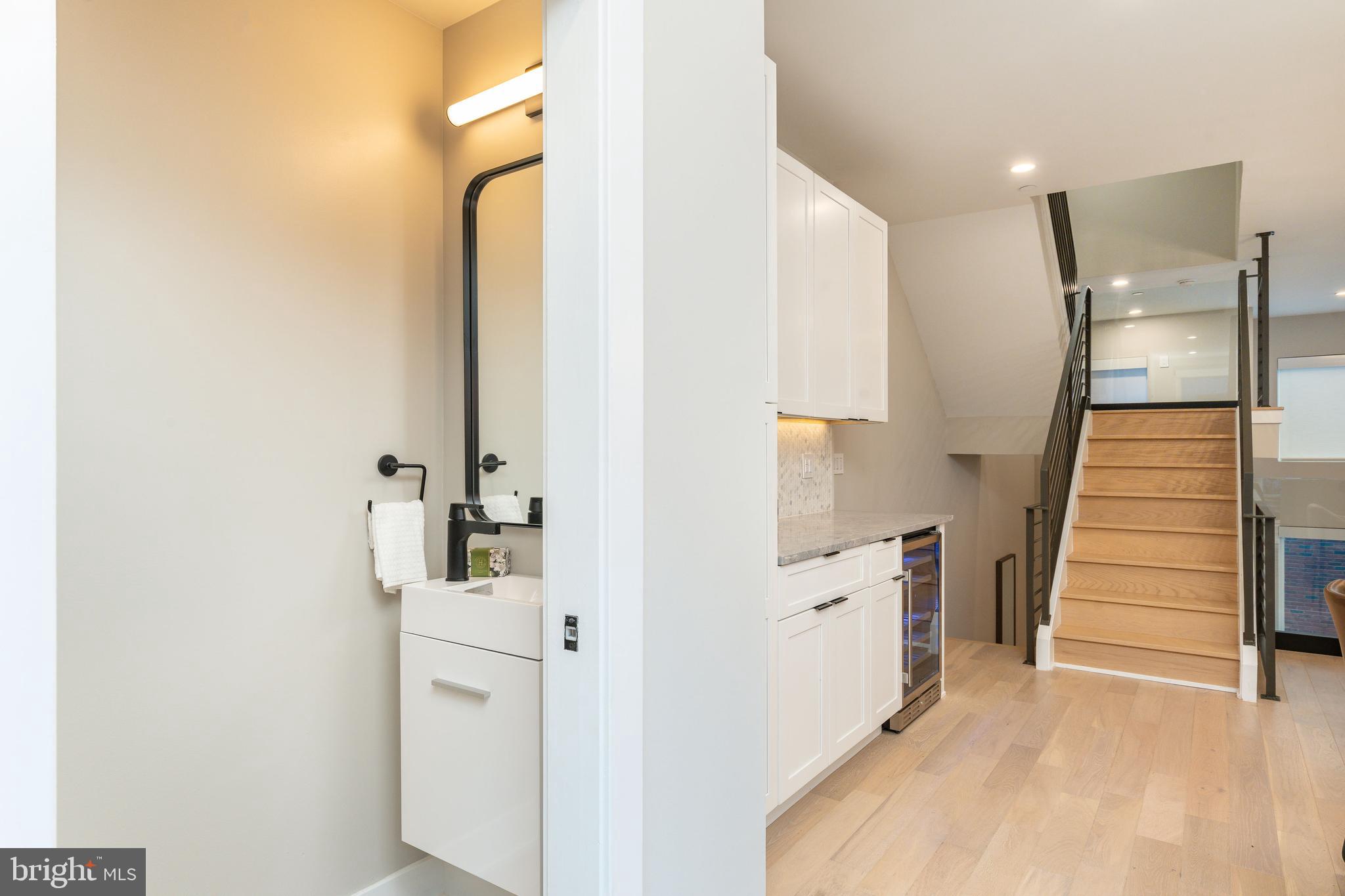 GRADUATE HOSPITAL - Residential