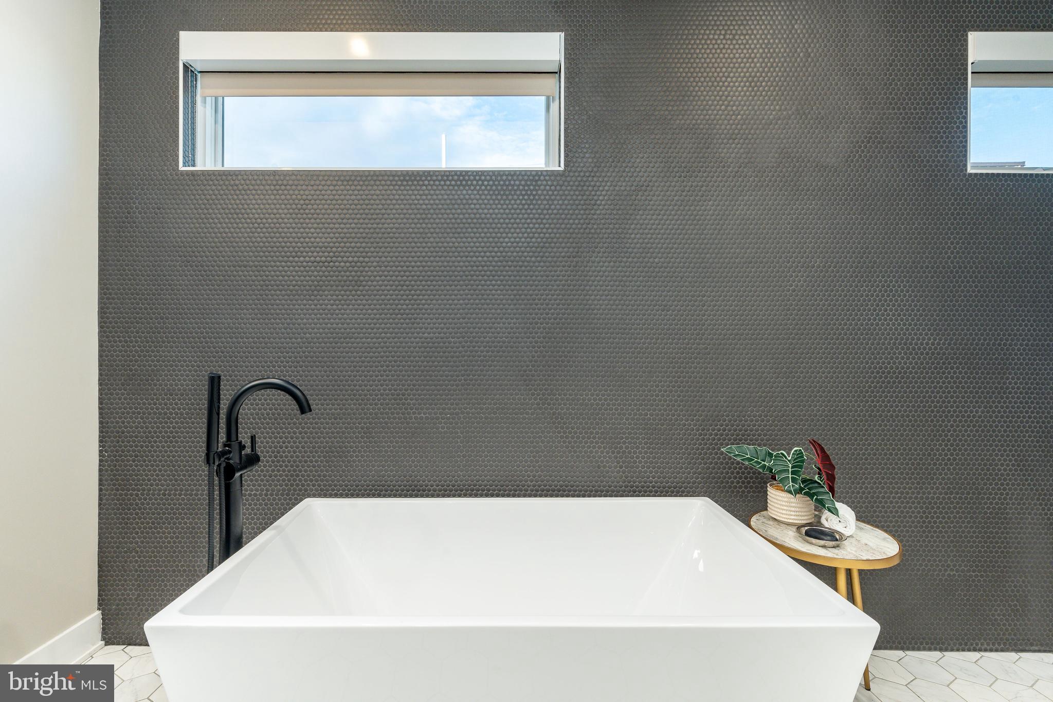 GRADUATE HOSPITAL - Residential