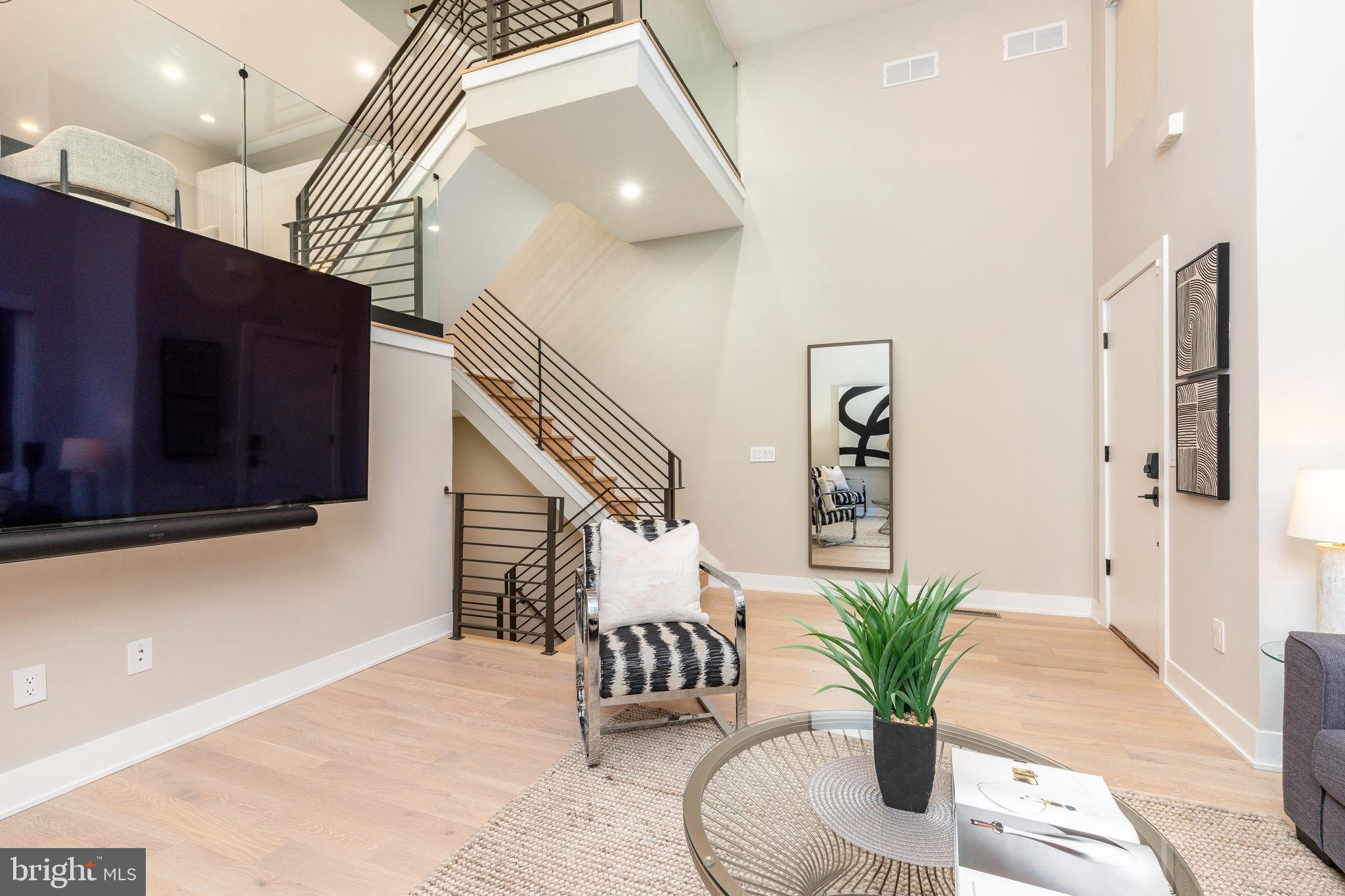 GRADUATE HOSPITAL - Residential