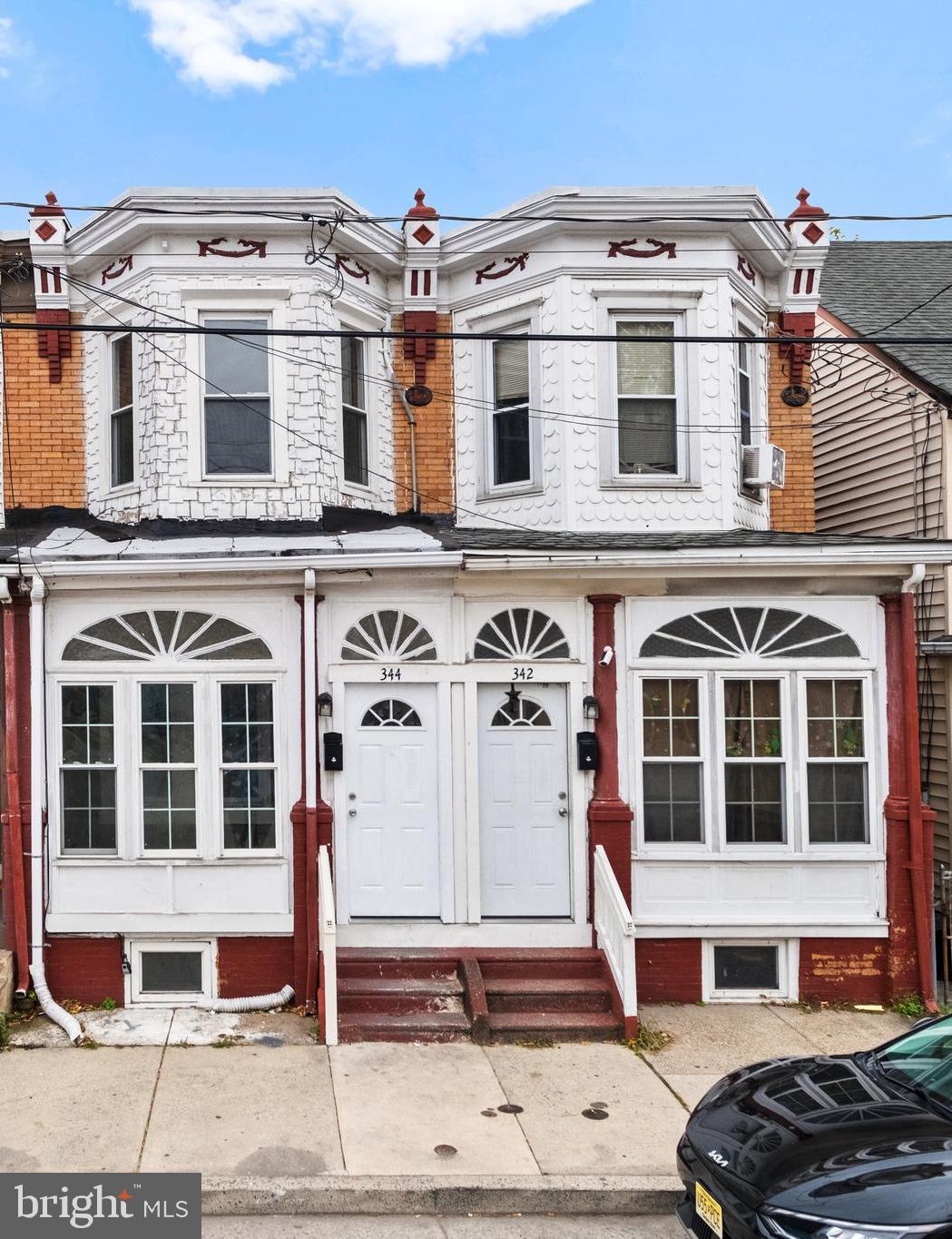 344 MIDDLESEX STREET