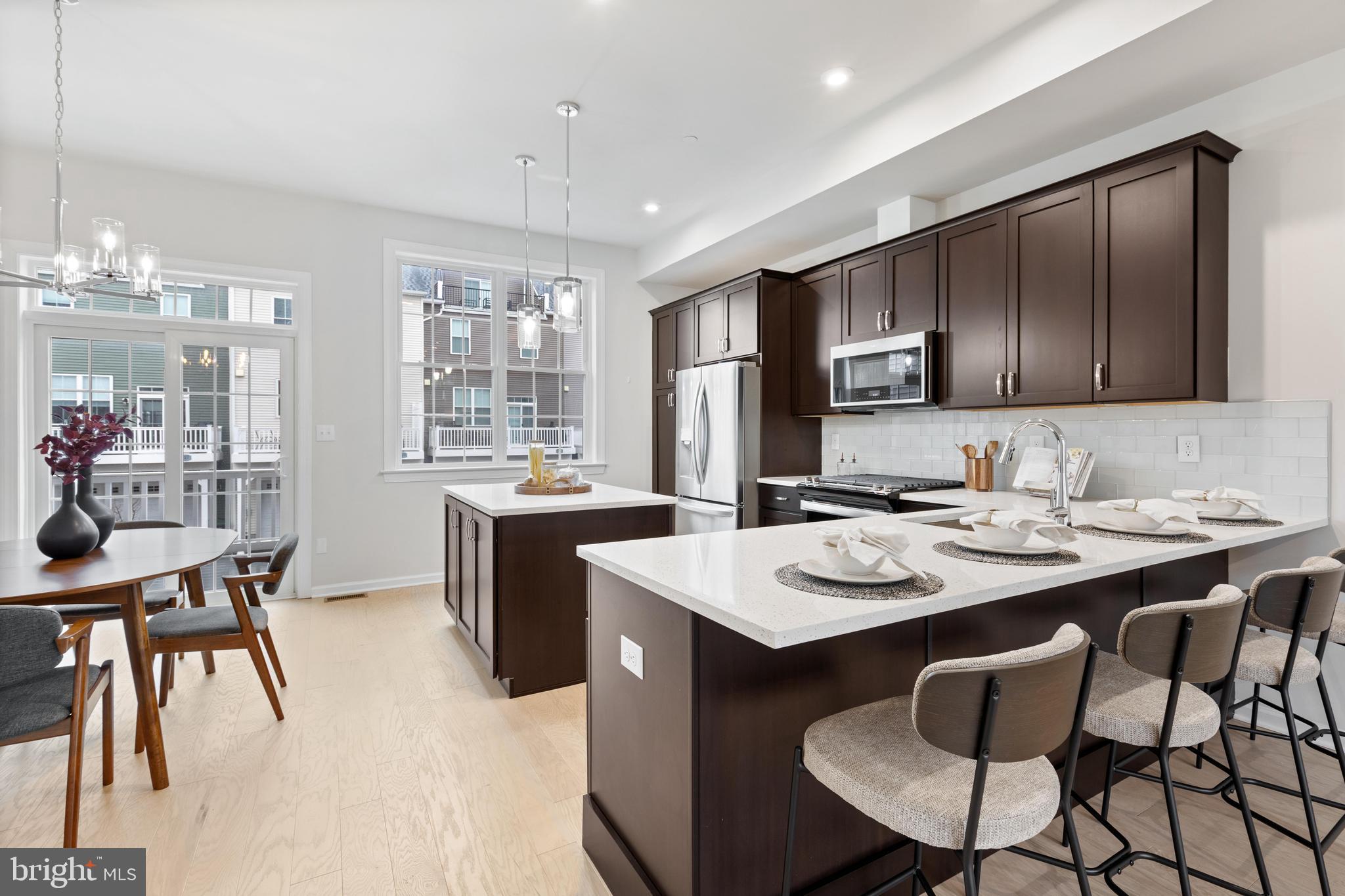 STEELPOINTE - Residential