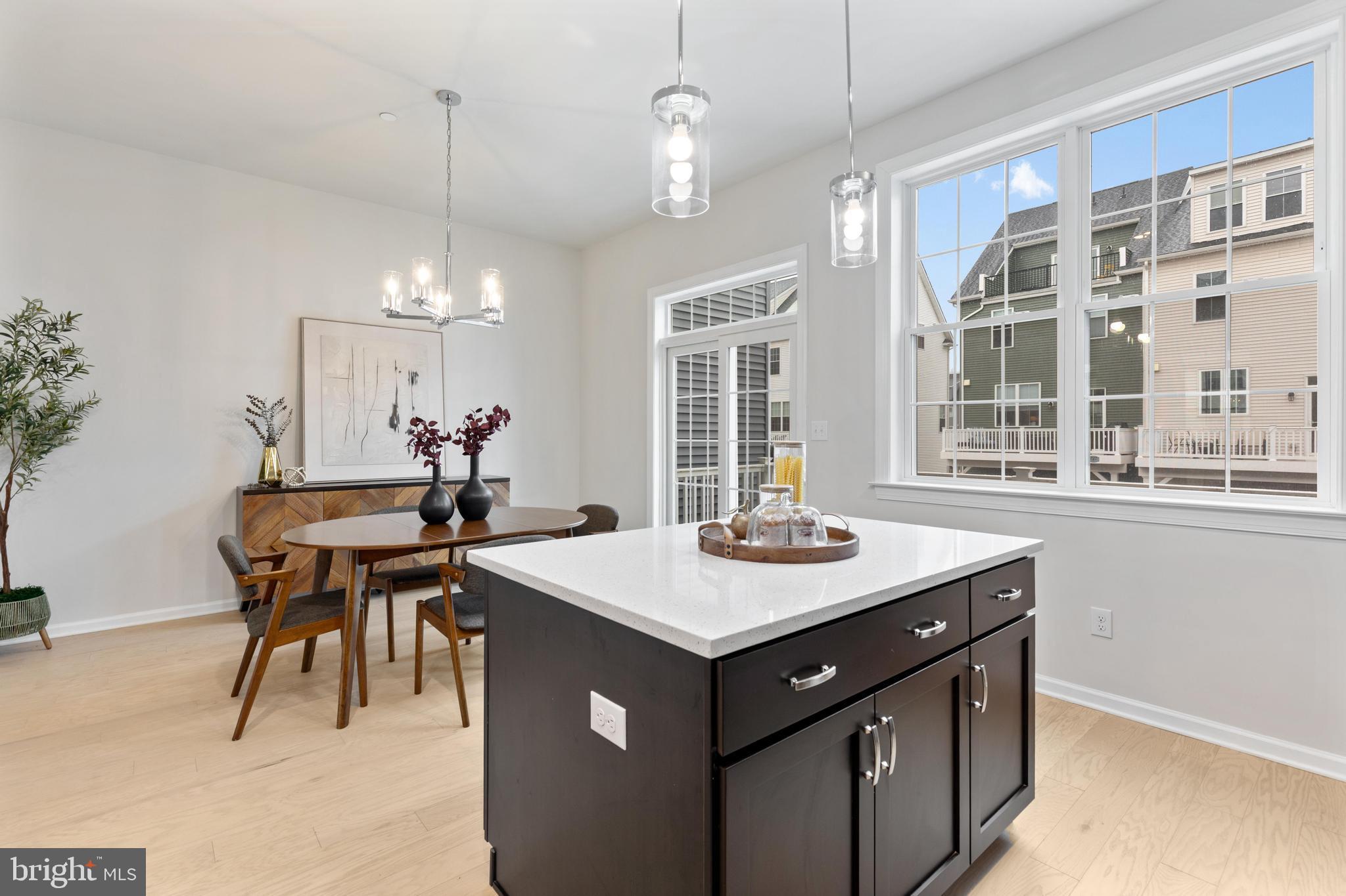 STEELPOINTE - Residential