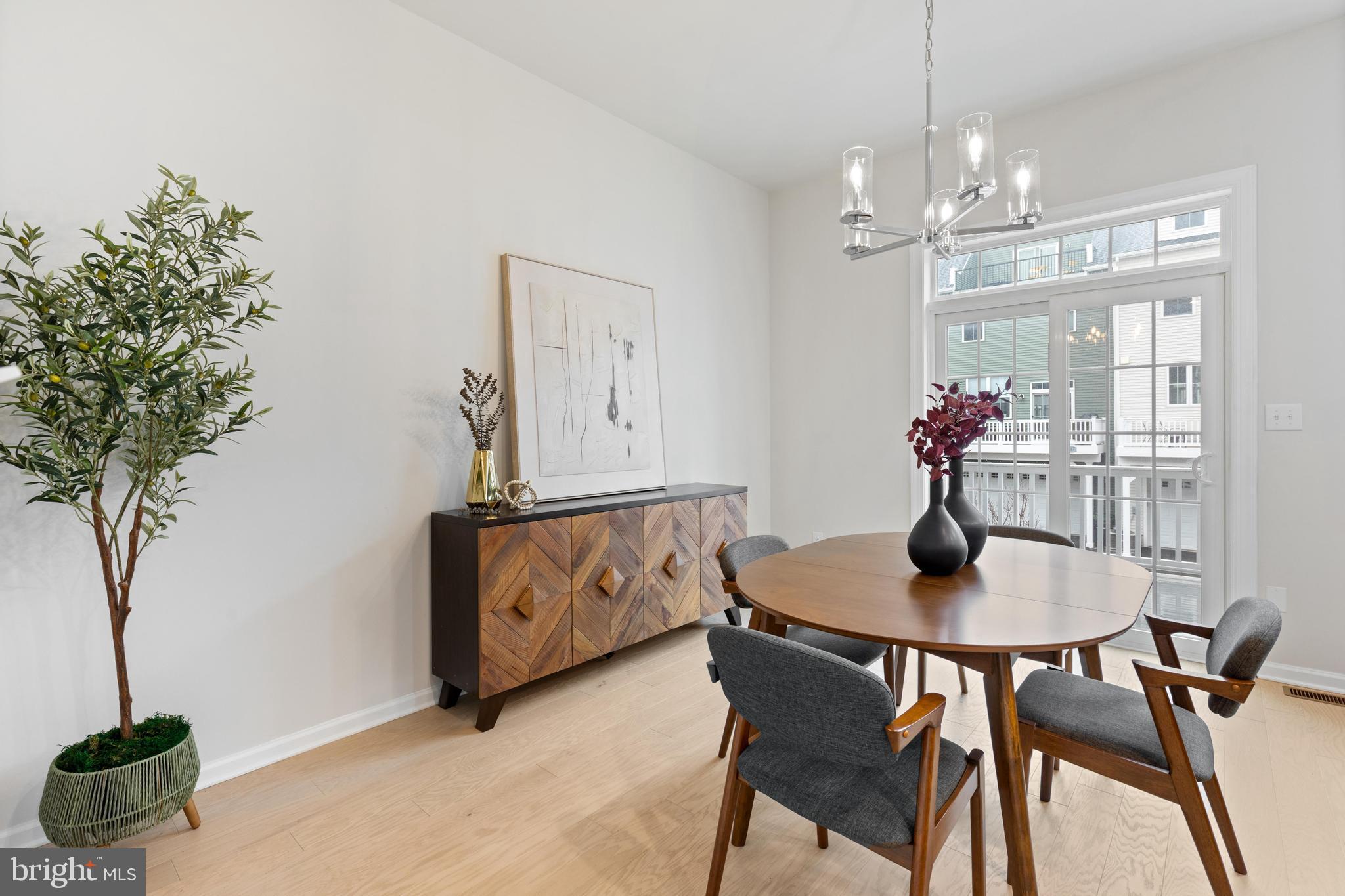 STEELPOINTE - Residential