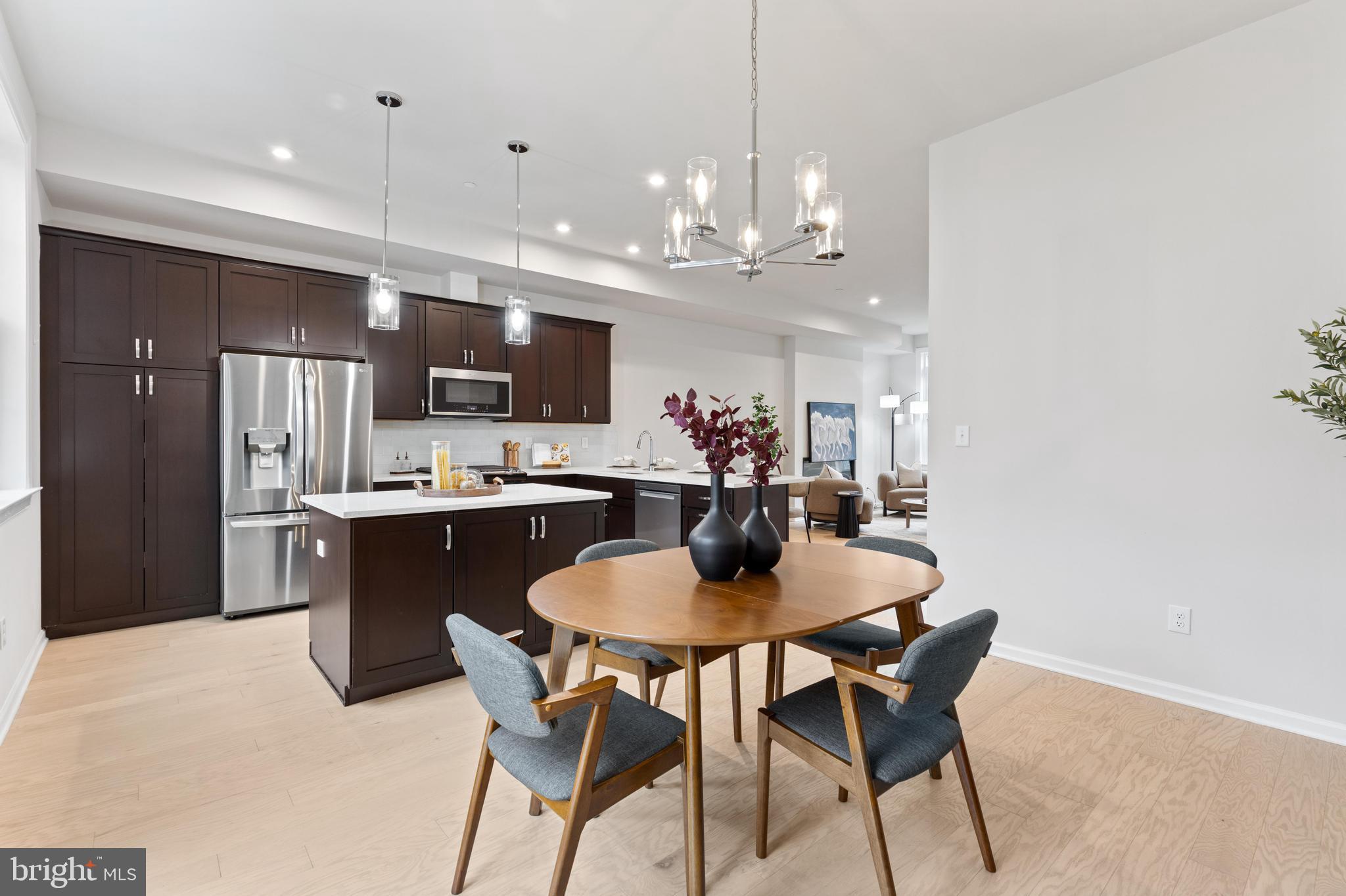 STEELPOINTE - Residential