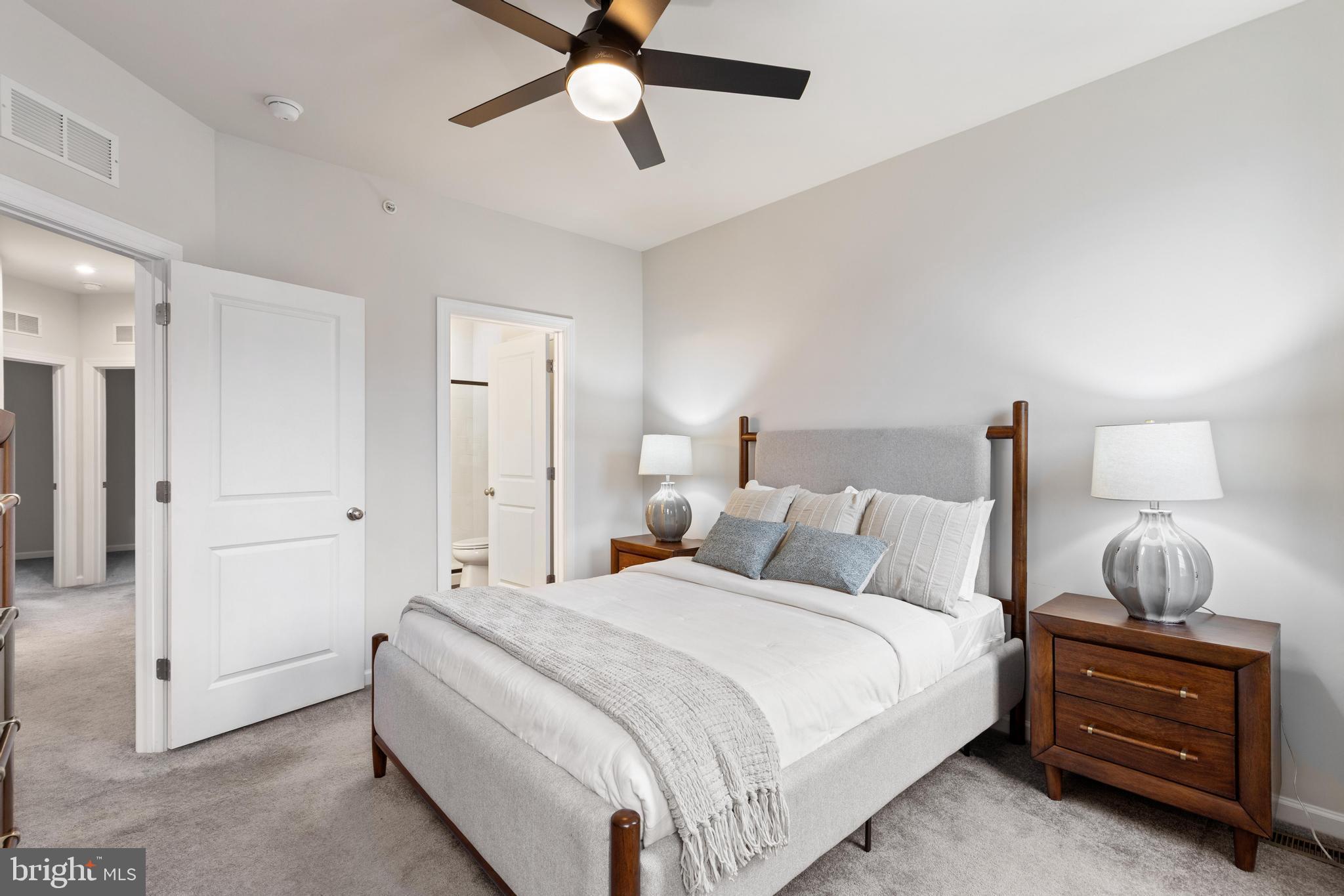 STEELPOINTE - Residential