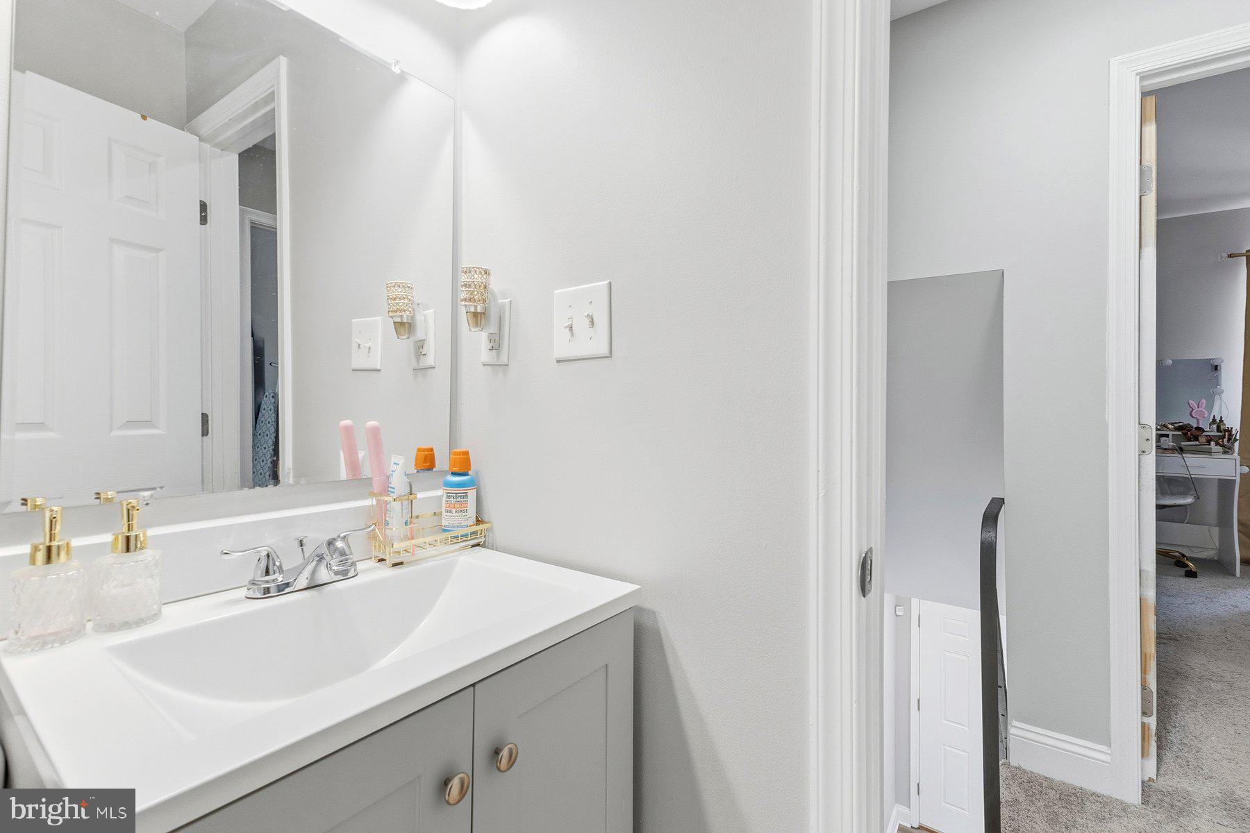 IVERSON VILLAGE CONDO - Residential