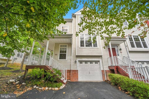 Townhouse For Sale - 109 Stratford Court<br/> MALVERN, PA 19355