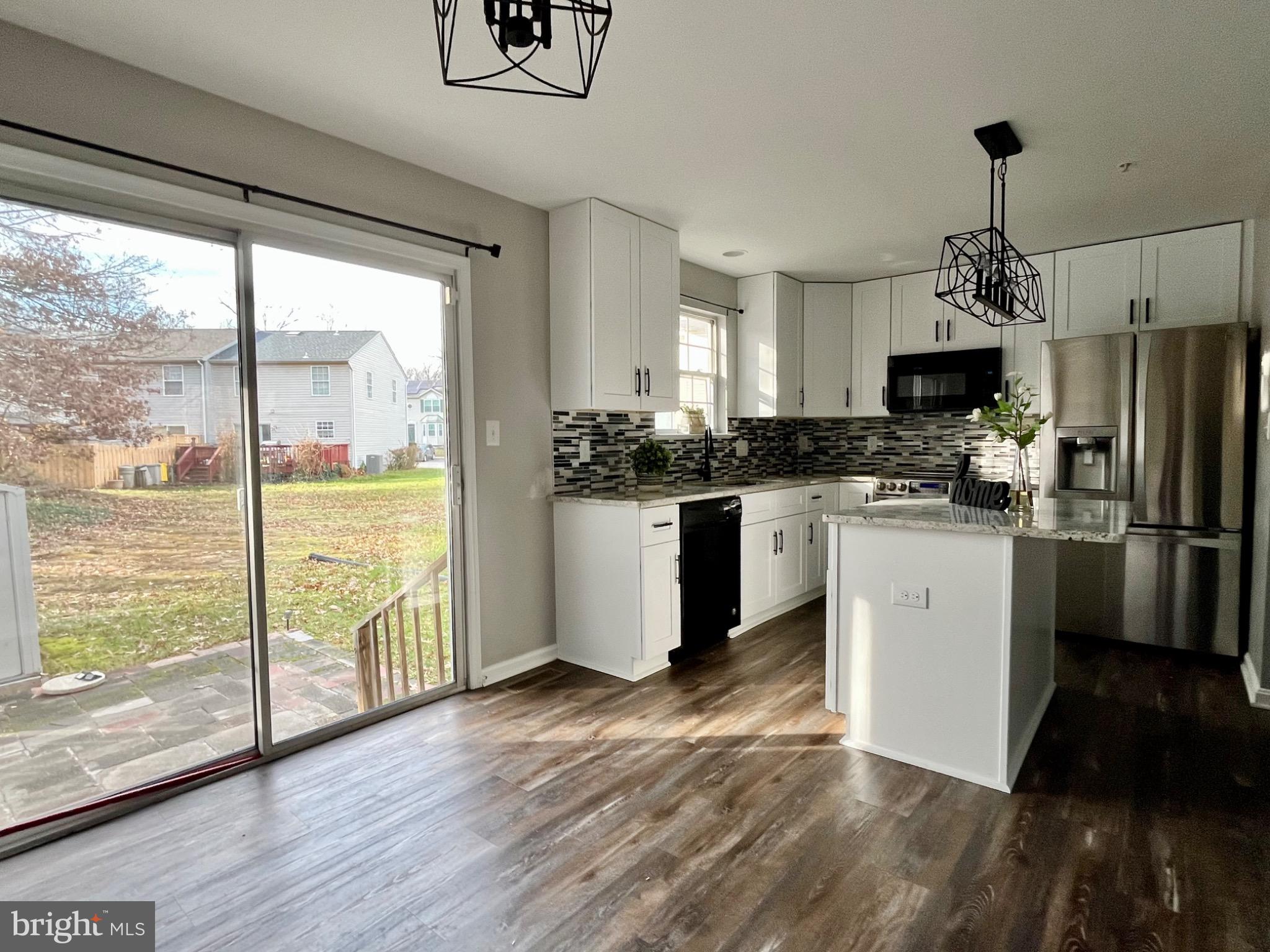 SEVEN OAKS - Residential Lease