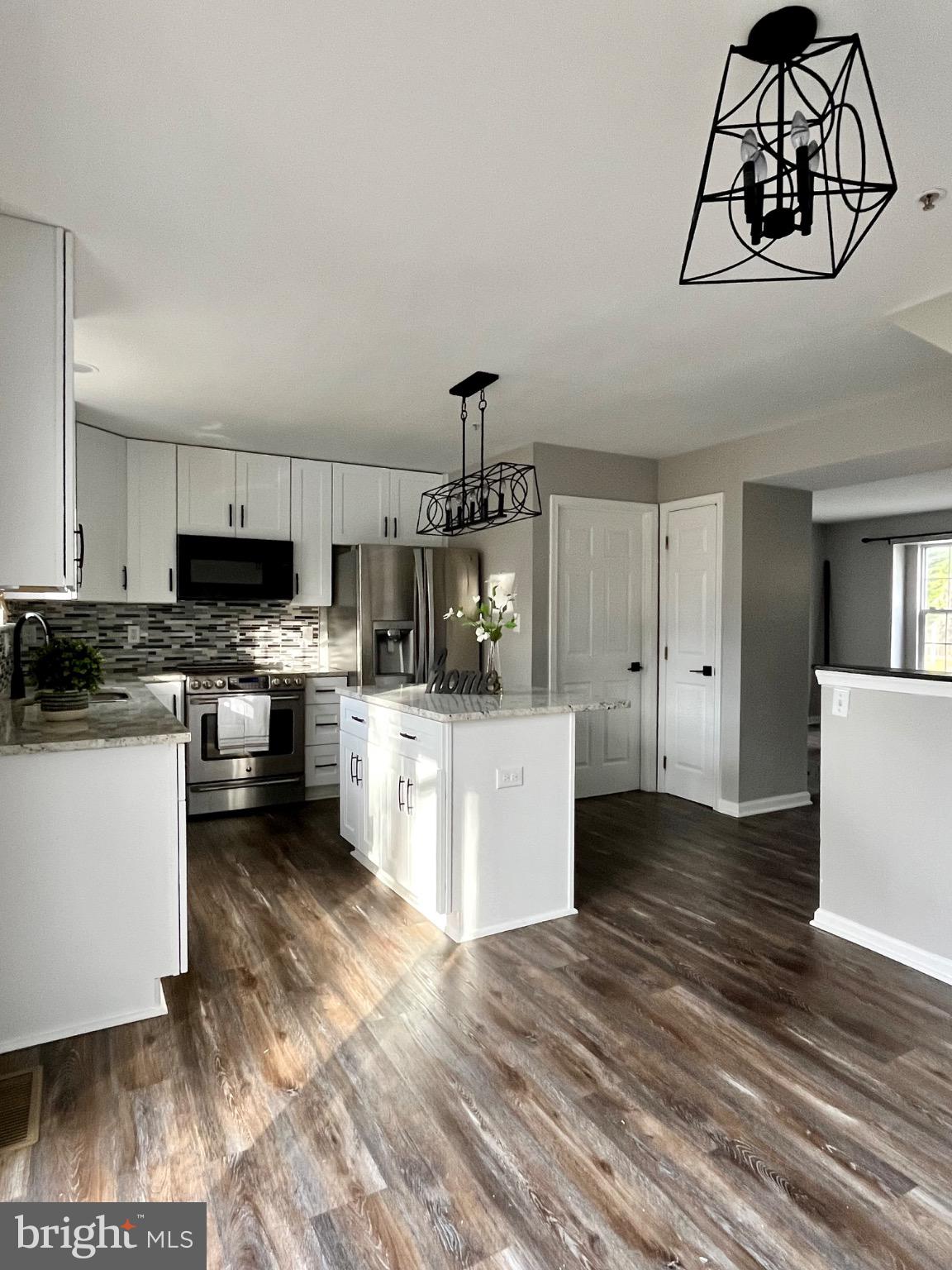 SEVEN OAKS - Residential Lease