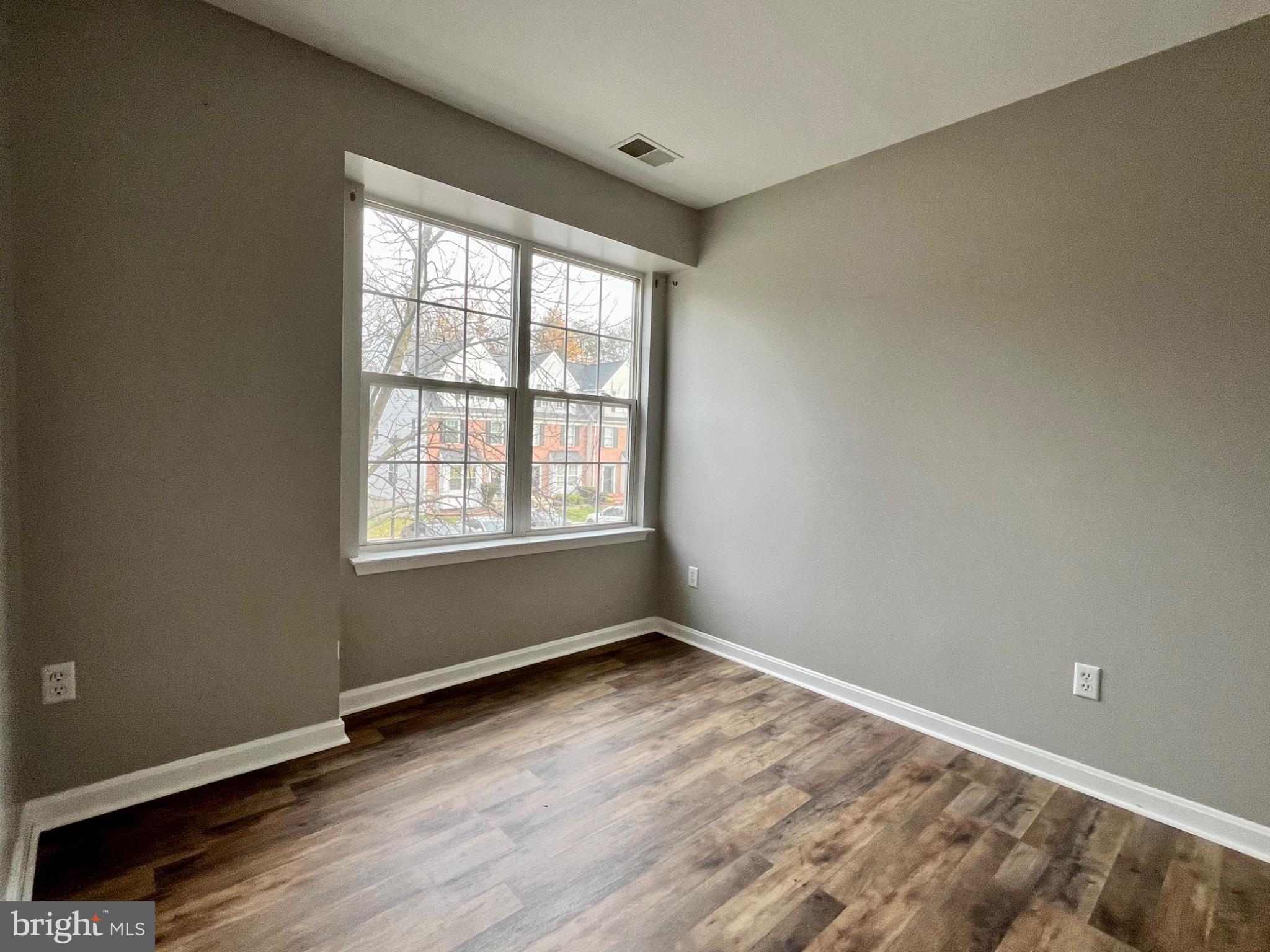 SEVEN OAKS - Residential Lease