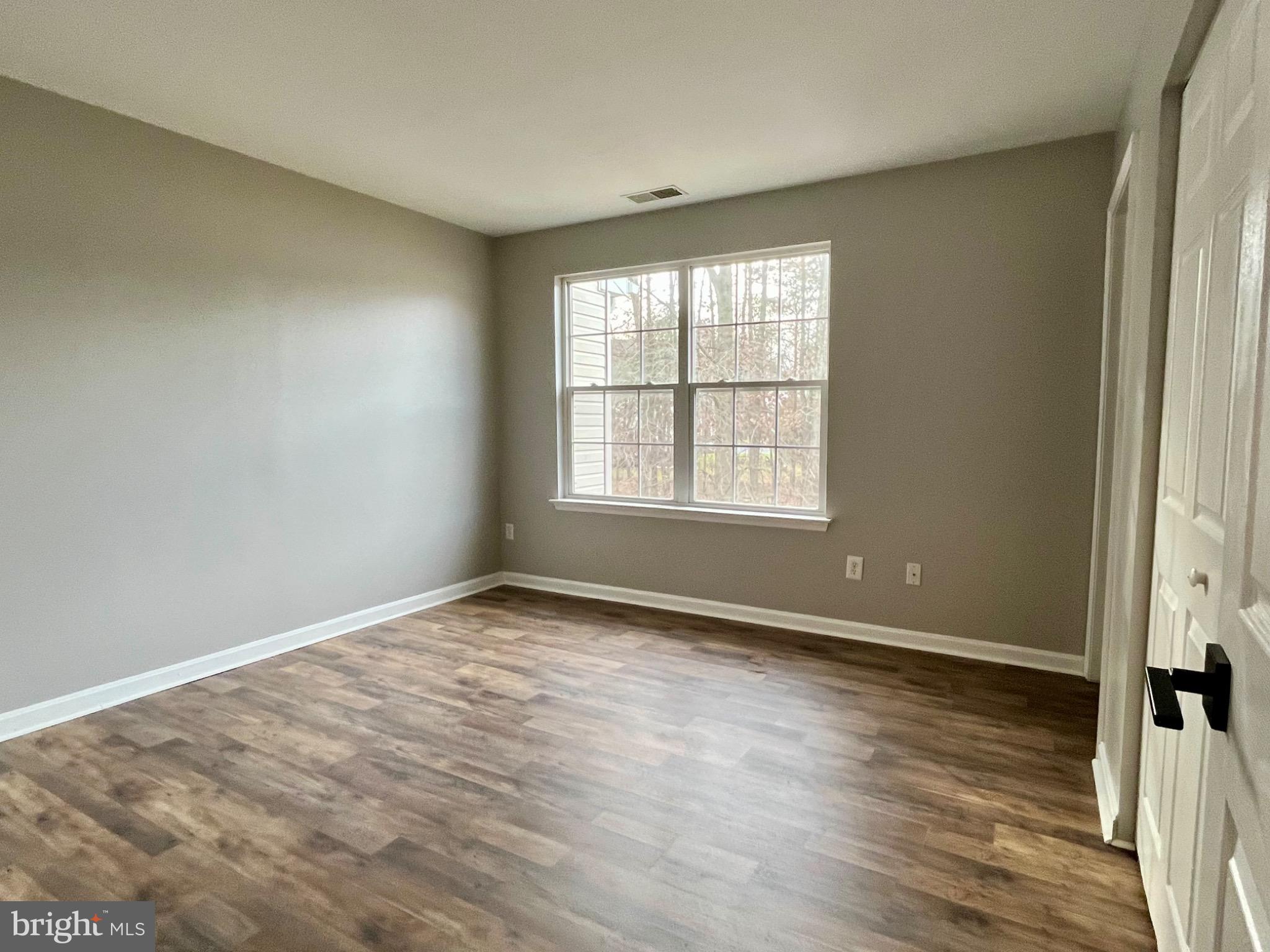 SEVEN OAKS - Residential Lease