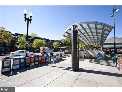 CLEVELAND PARK - Residential Lease