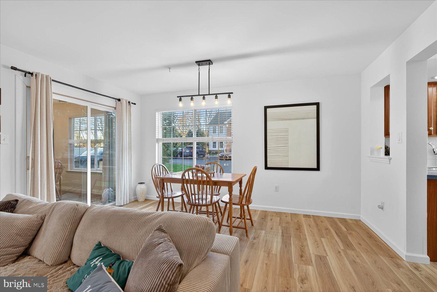 4032 BRADFORD CIRCLE