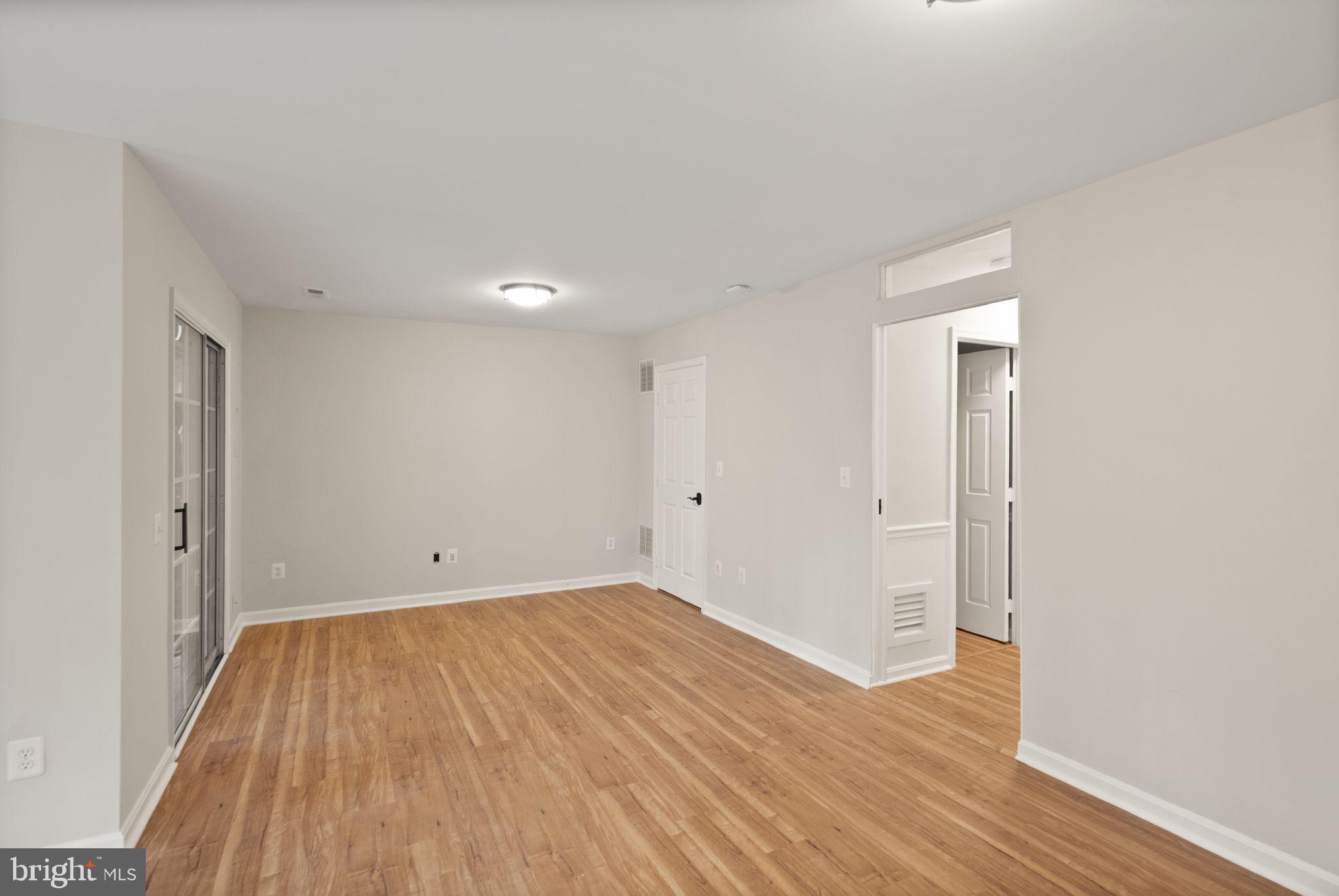 POTOMAC STATION - Residential