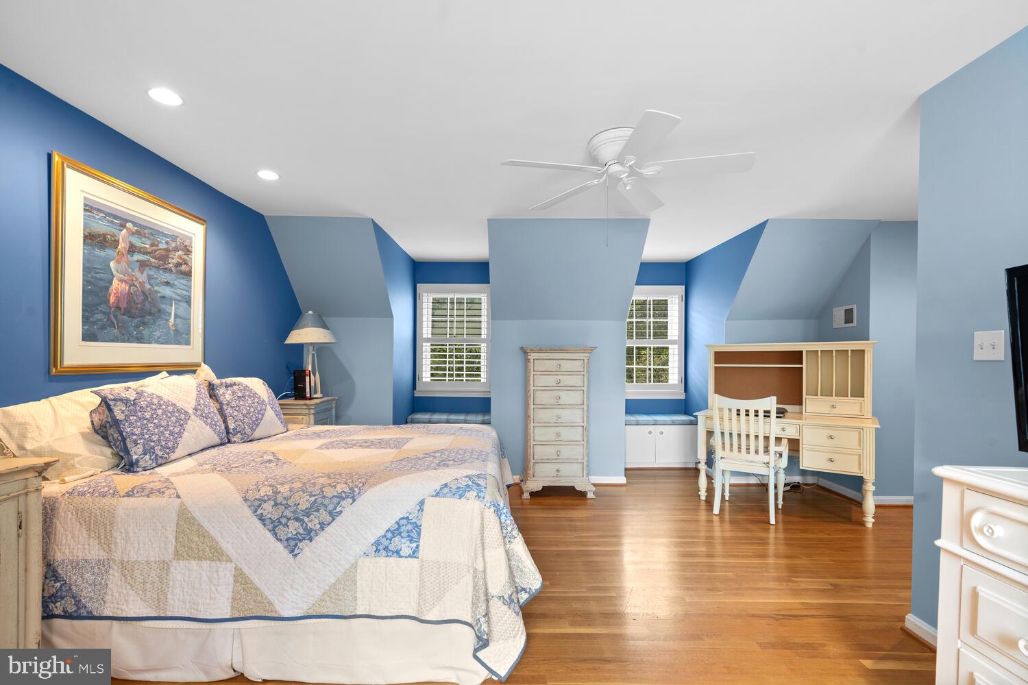 NORBECK ESTATES - Residential