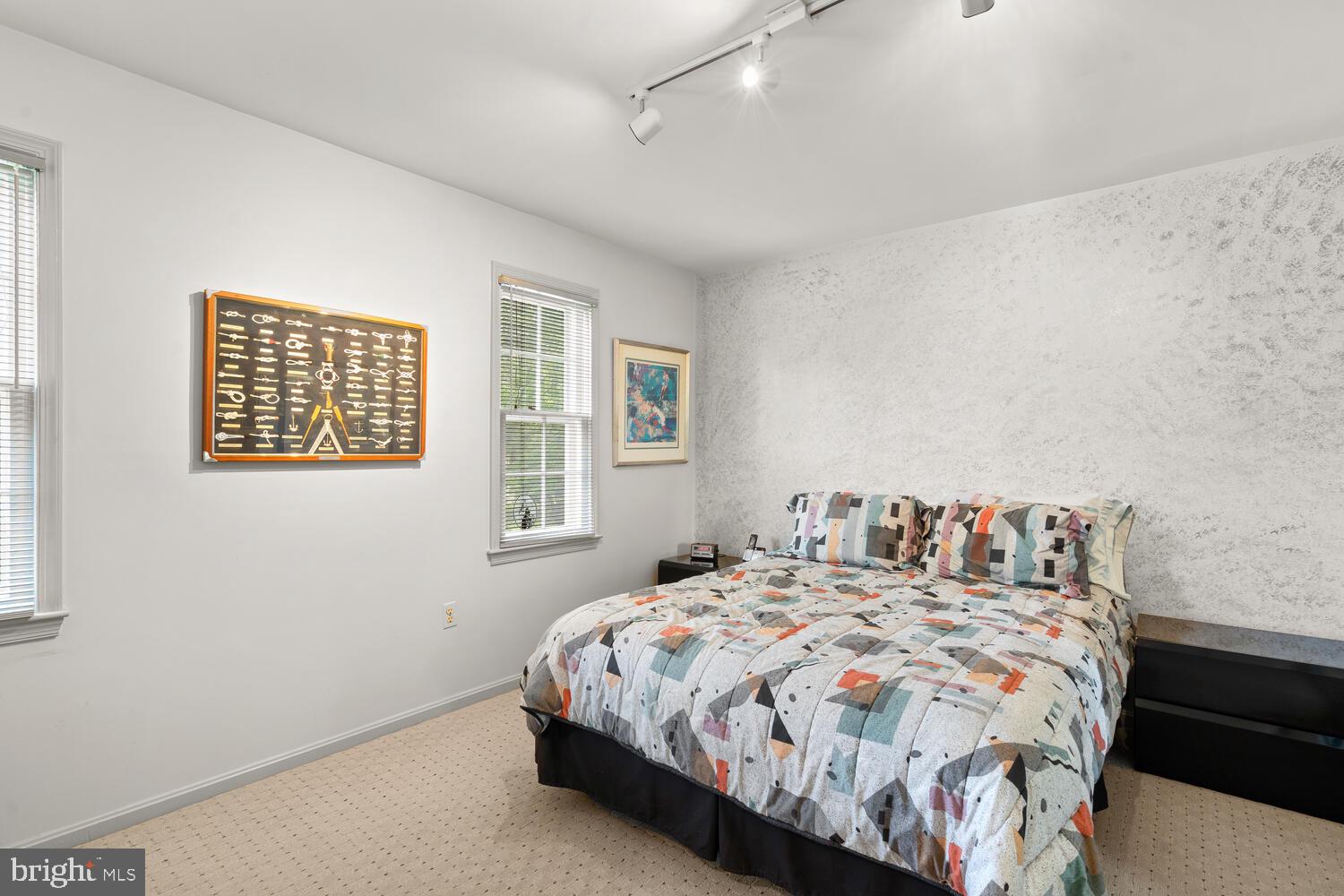 NORBECK ESTATES - Residential