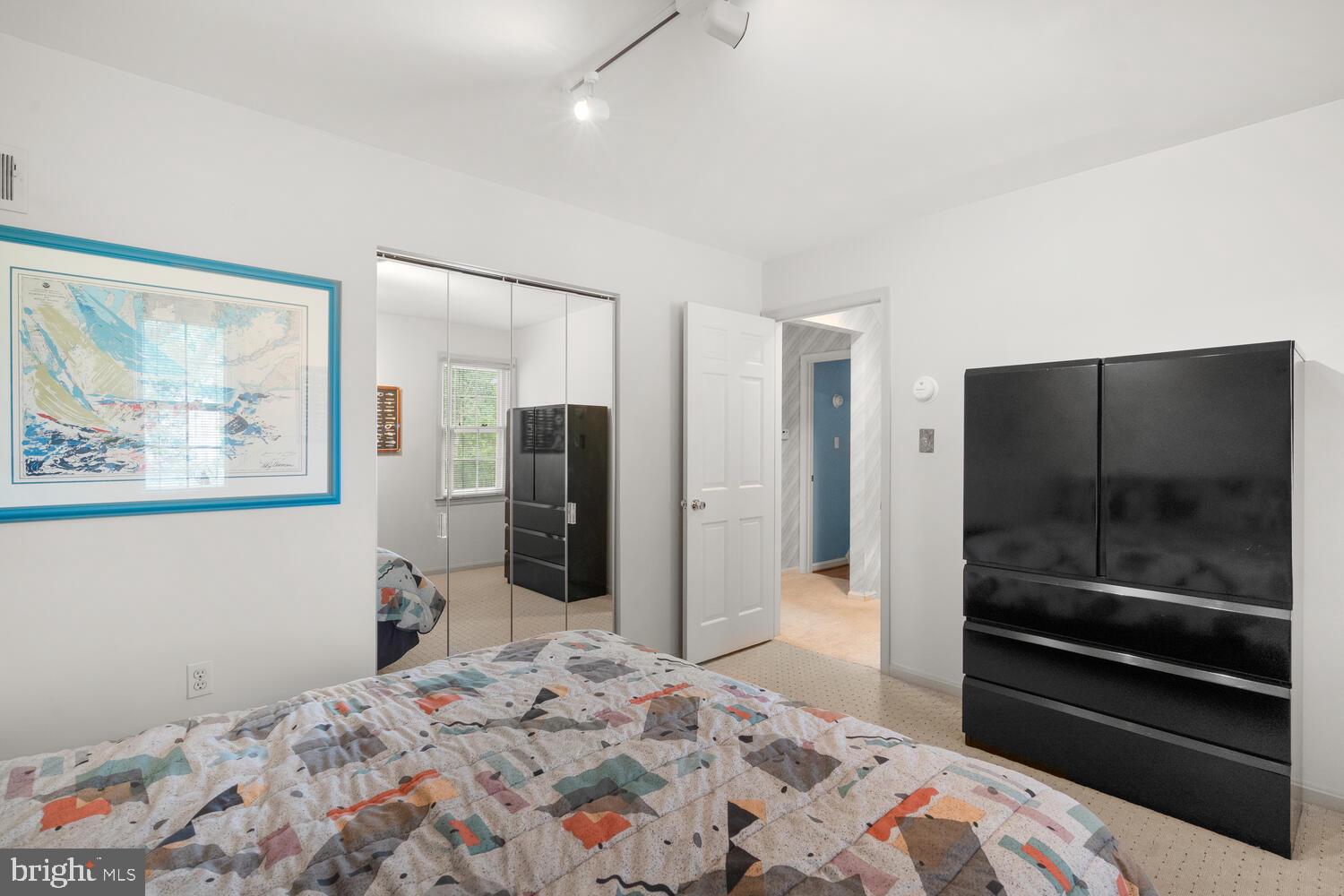 NORBECK ESTATES - Residential