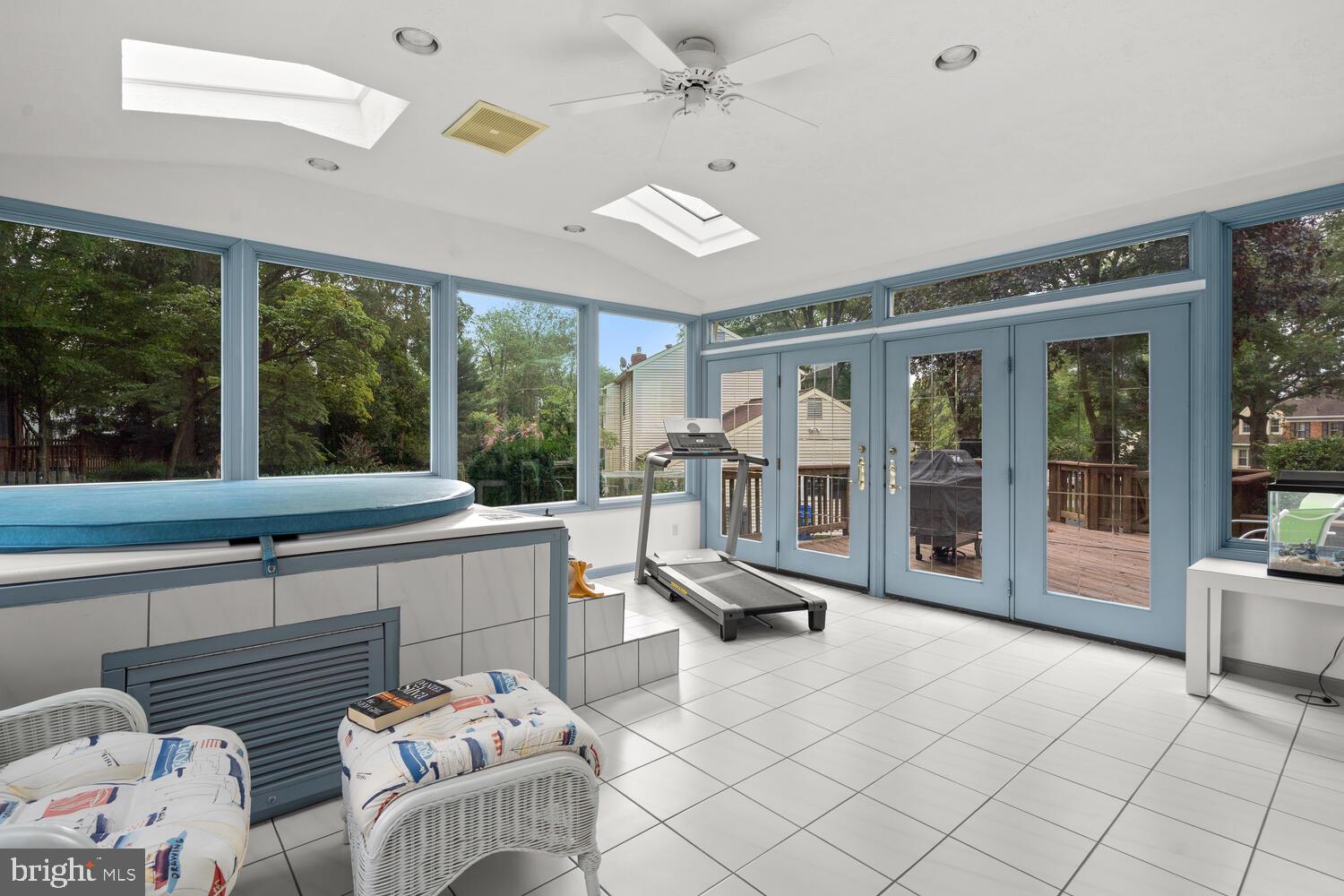 NORBECK ESTATES - Residential