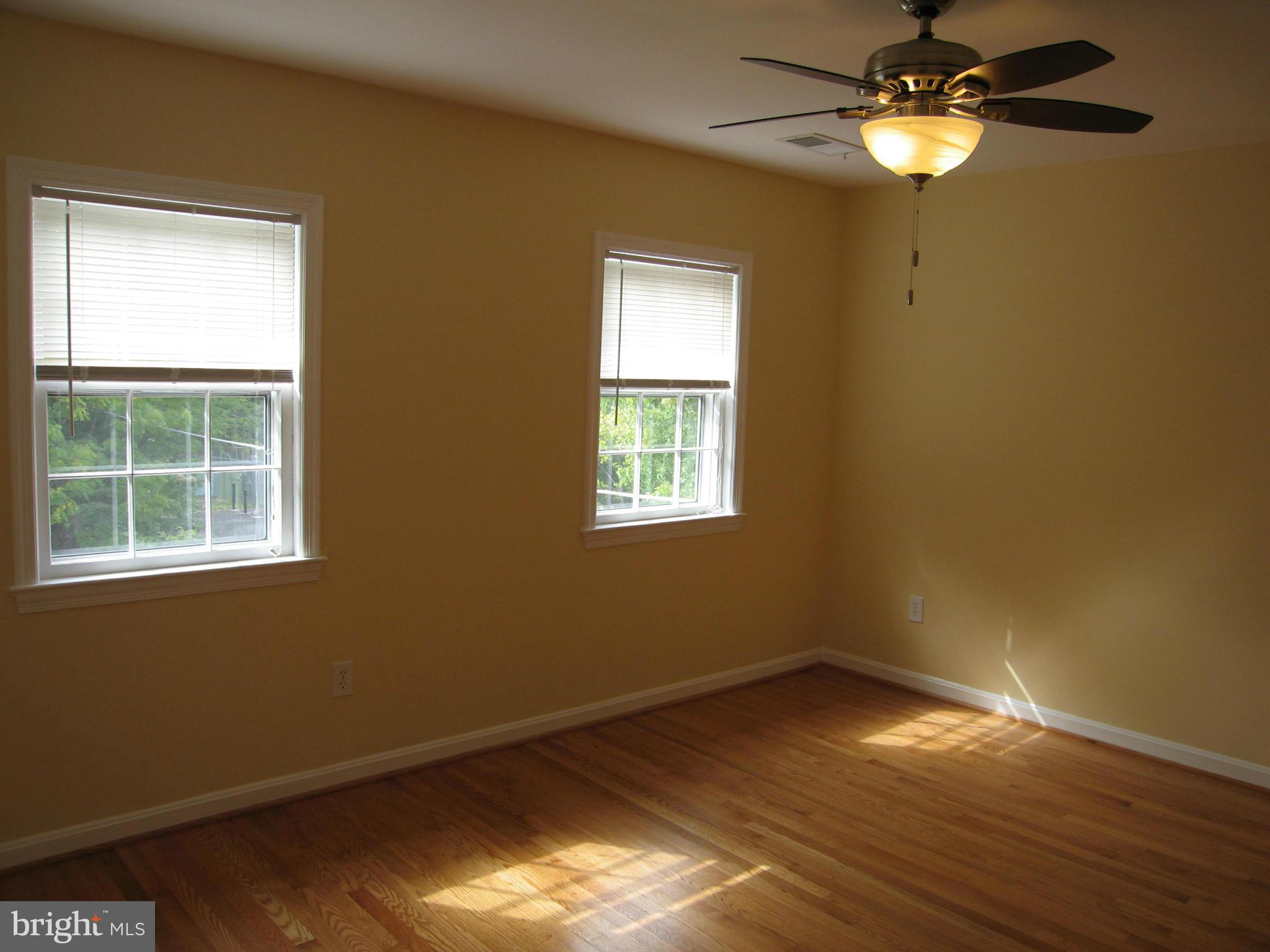 DUNN LORING HIGHLANDS - Residential