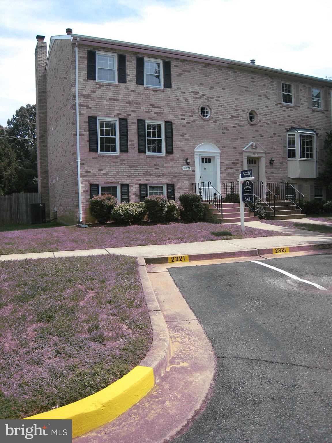 DUNN LORING HIGHLANDS - Residential