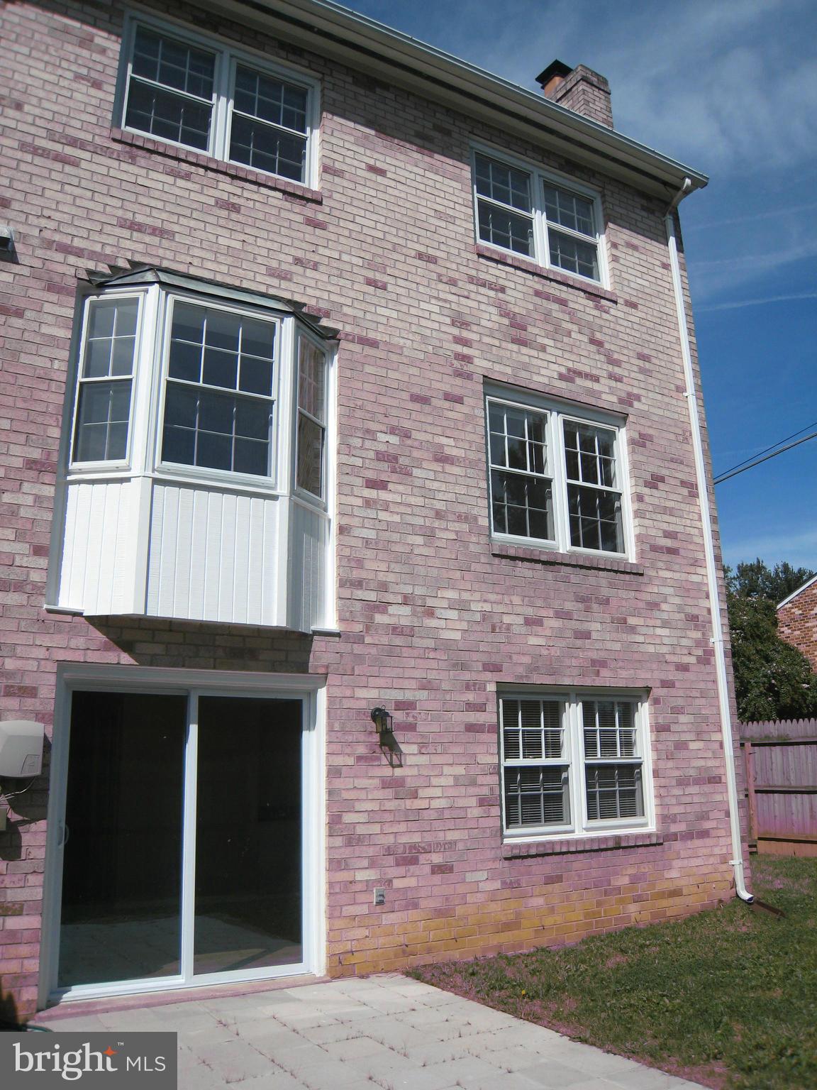 DUNN LORING HIGHLANDS - Residential