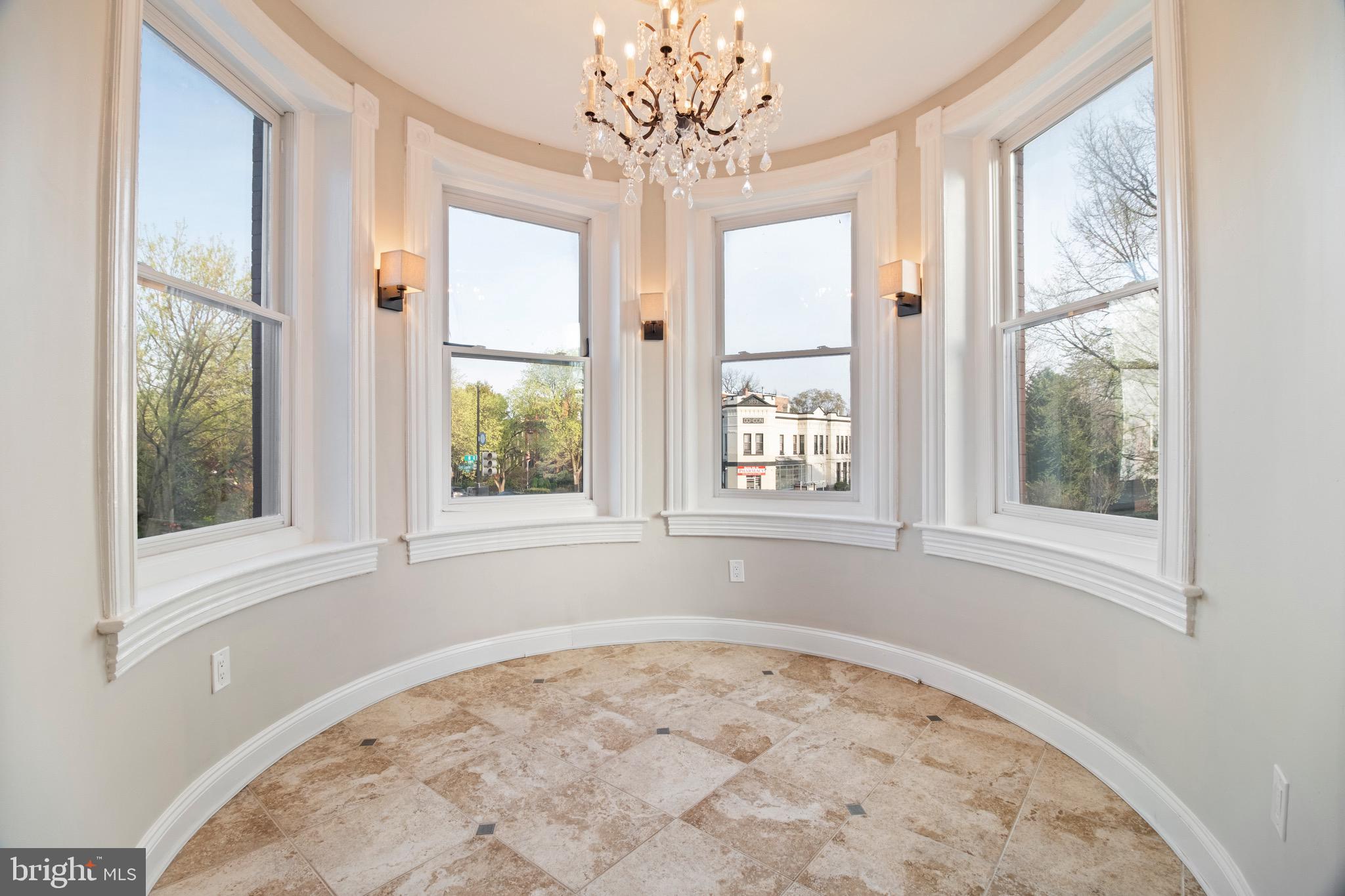 CAPITOL HILL - Residential