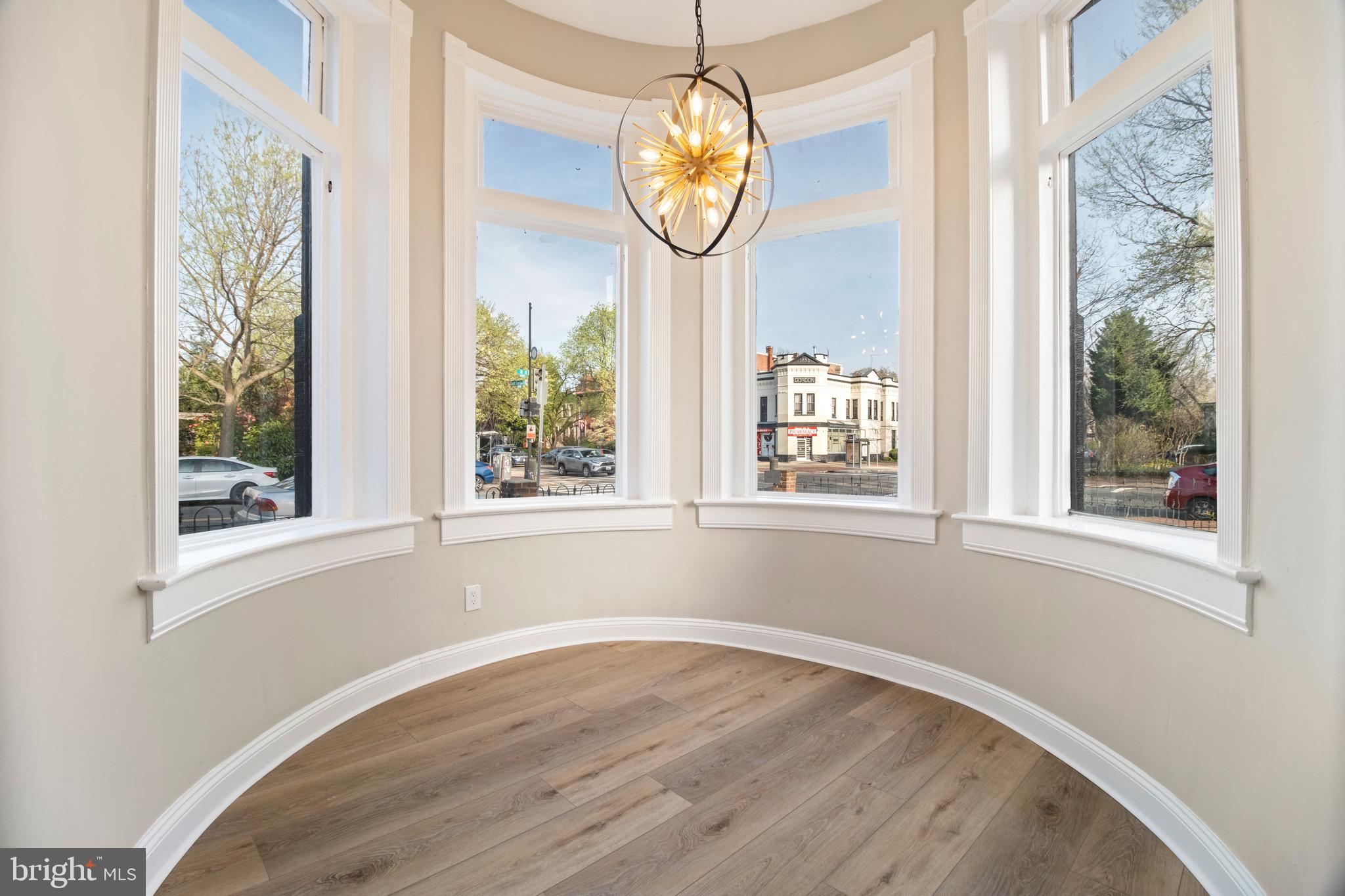 CAPITOL HILL - Residential