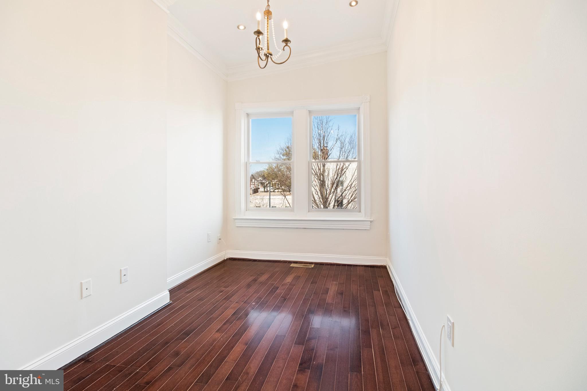 CAPITOL HILL - Residential