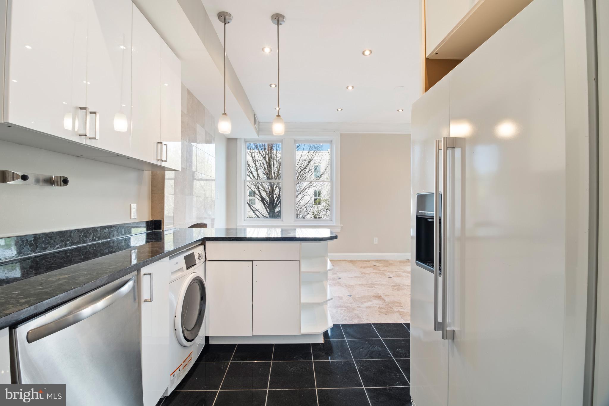 CAPITOL HILL - Residential