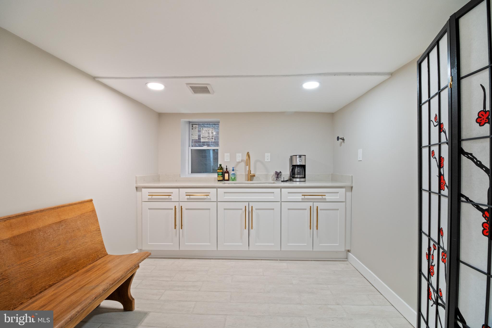 CAPITOL HILL - Residential