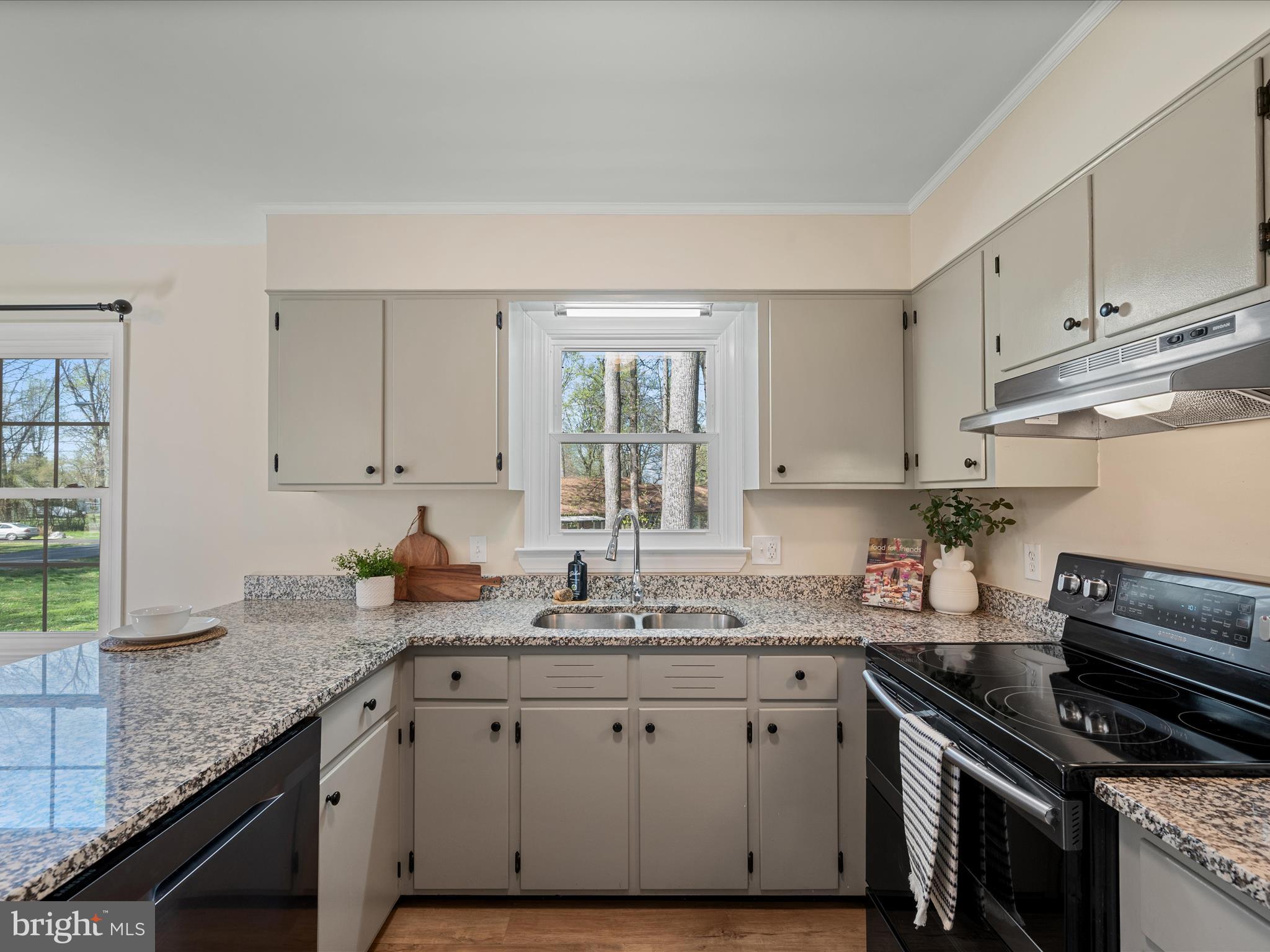 TUSCAWILLA HILLS - Residential