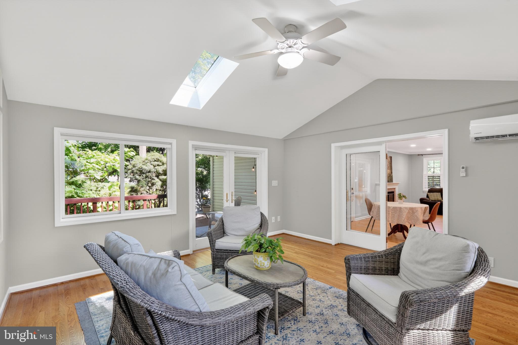 ORANGE HUNT ESTATES - Residential