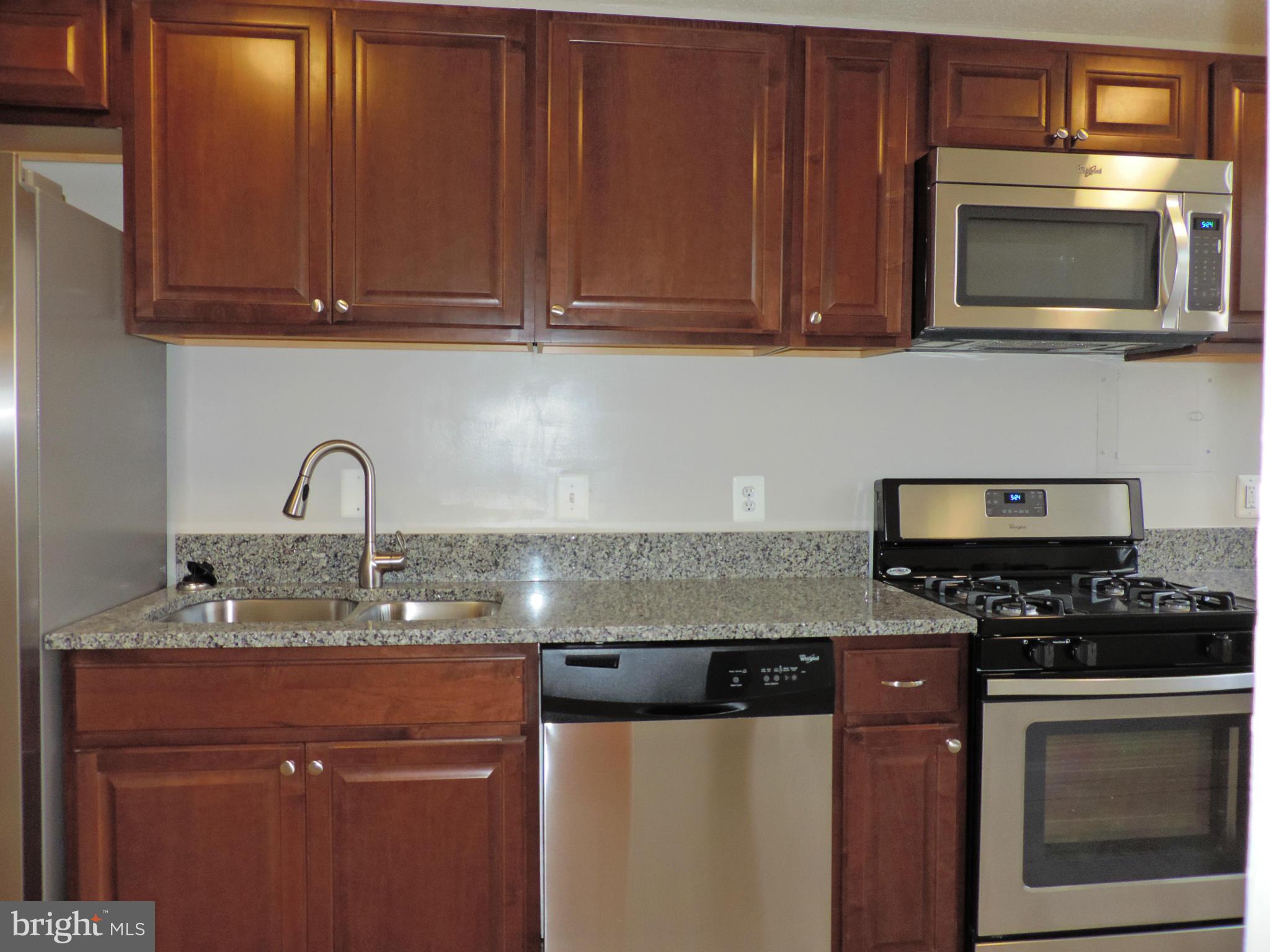 RIDGE HOUSE - Residential Lease