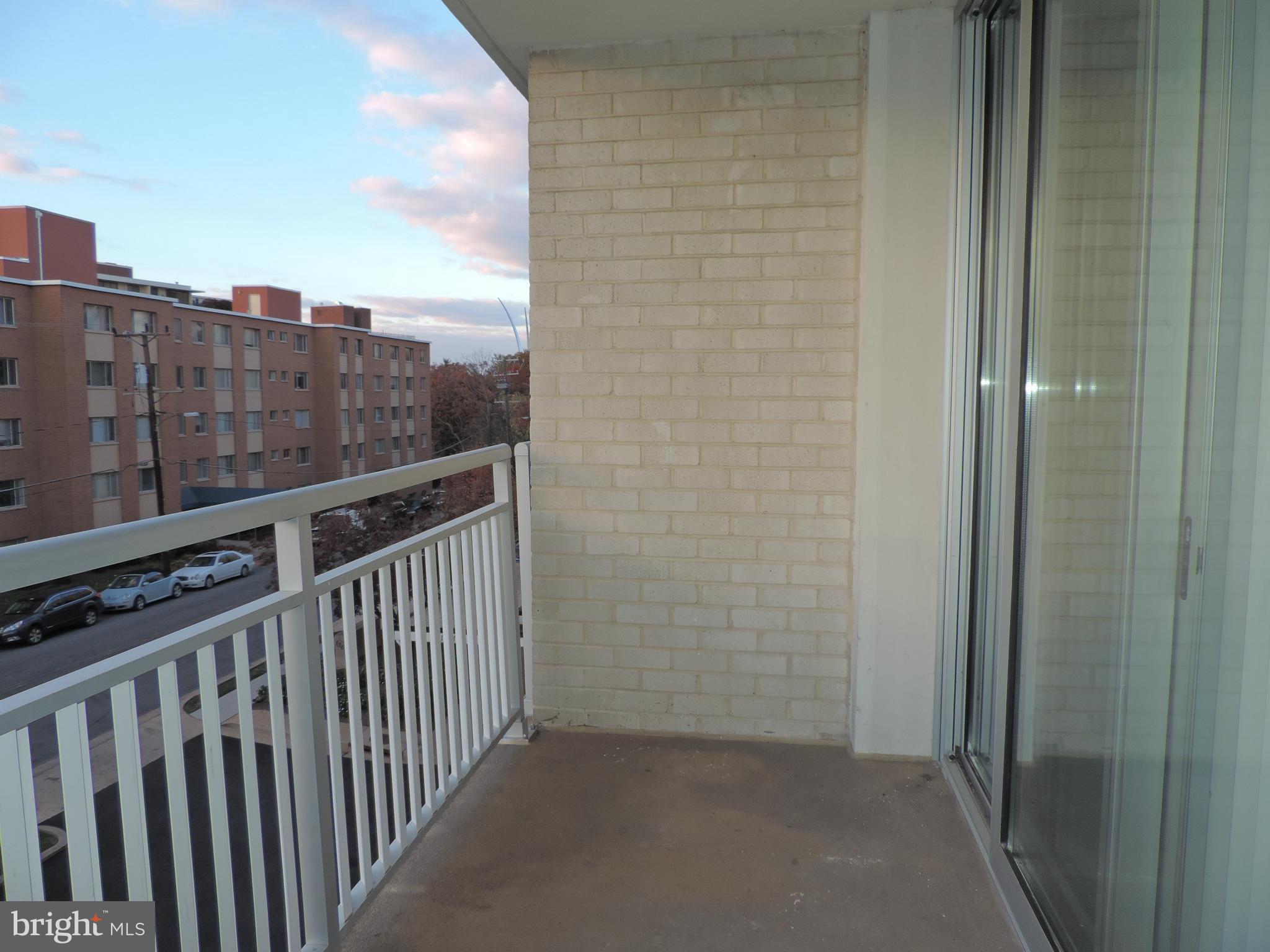 RIDGE HOUSE - Residential Lease