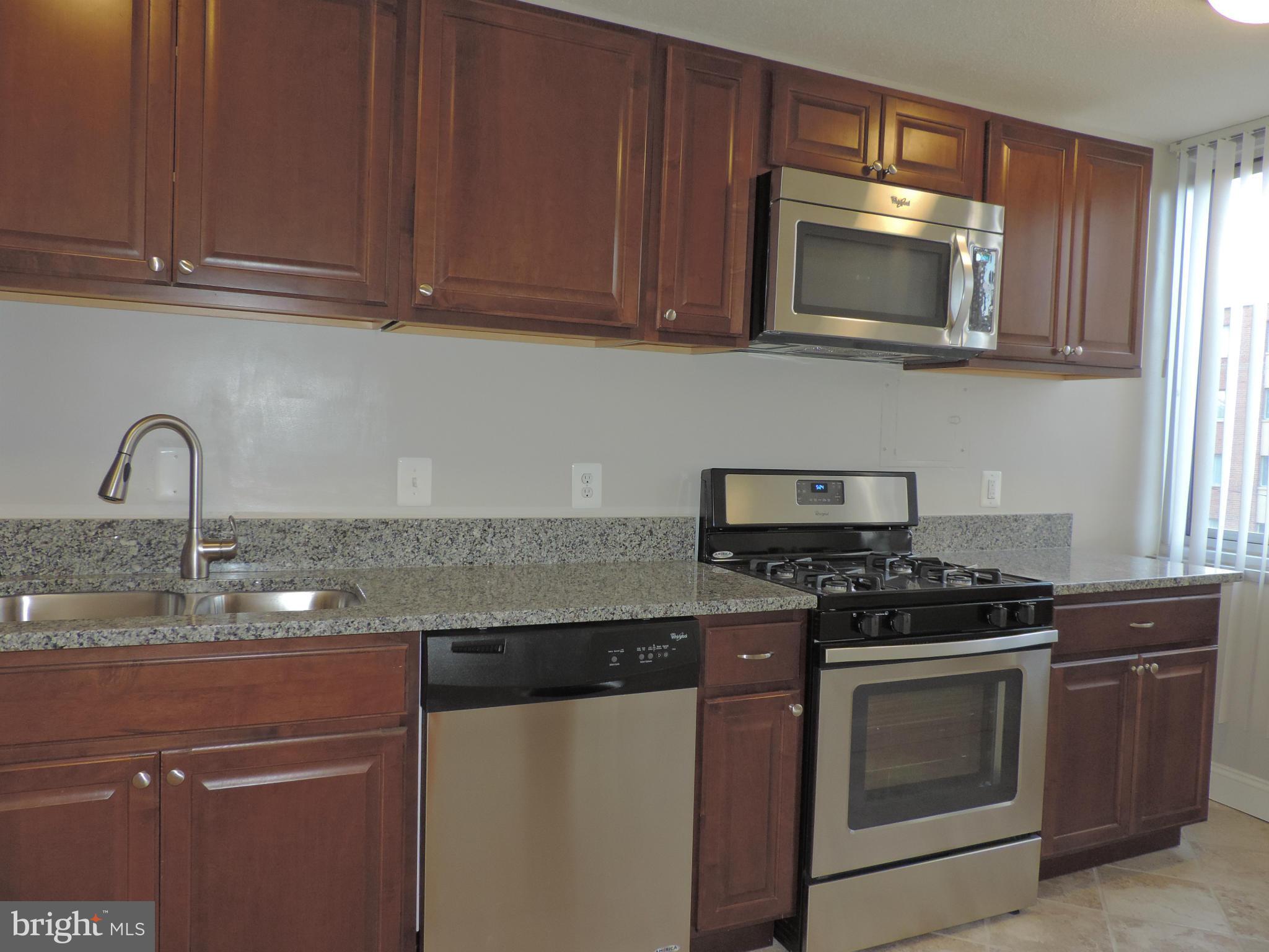 RIDGE HOUSE - Residential Lease