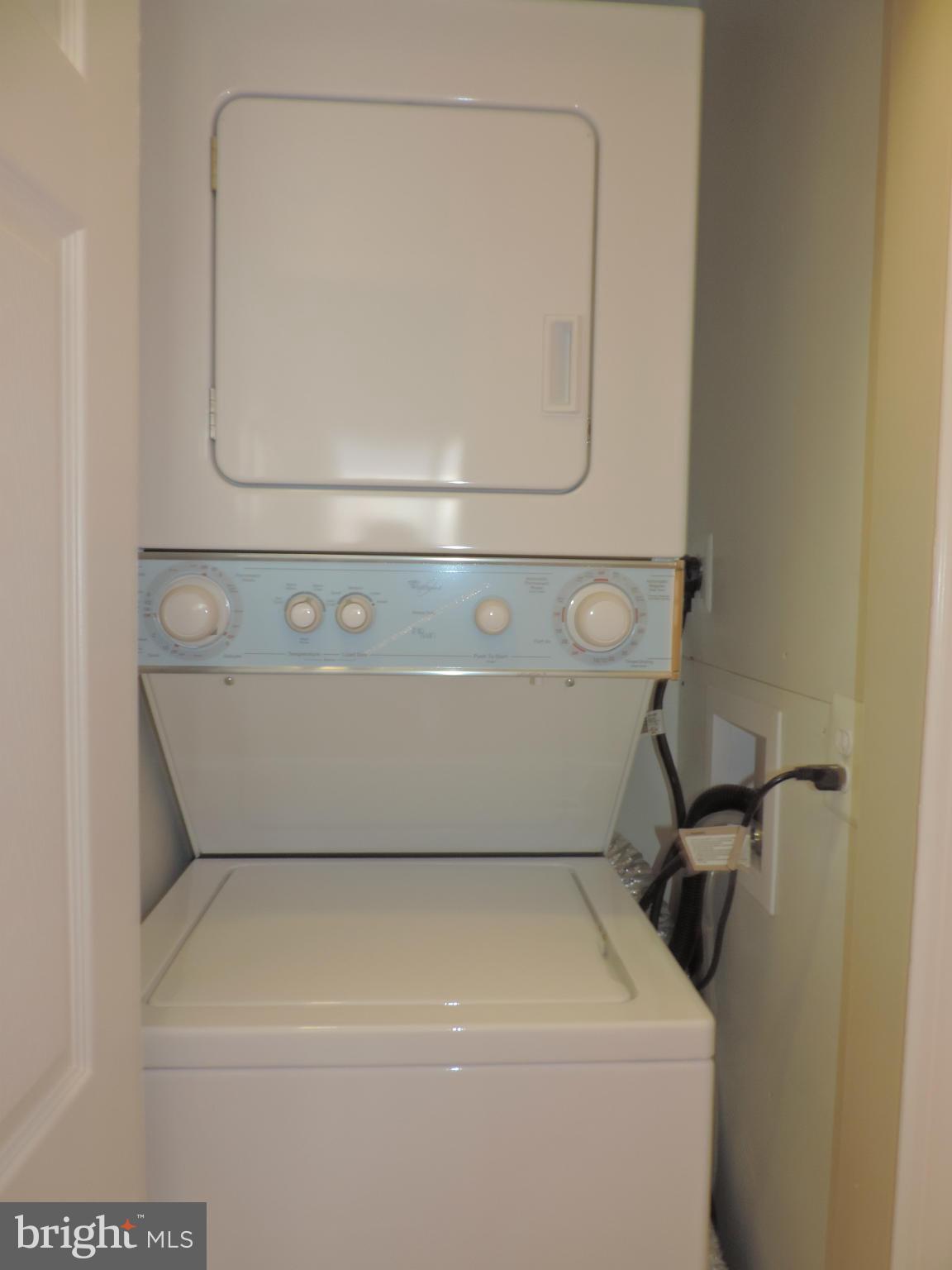 RIDGE HOUSE - Residential Lease