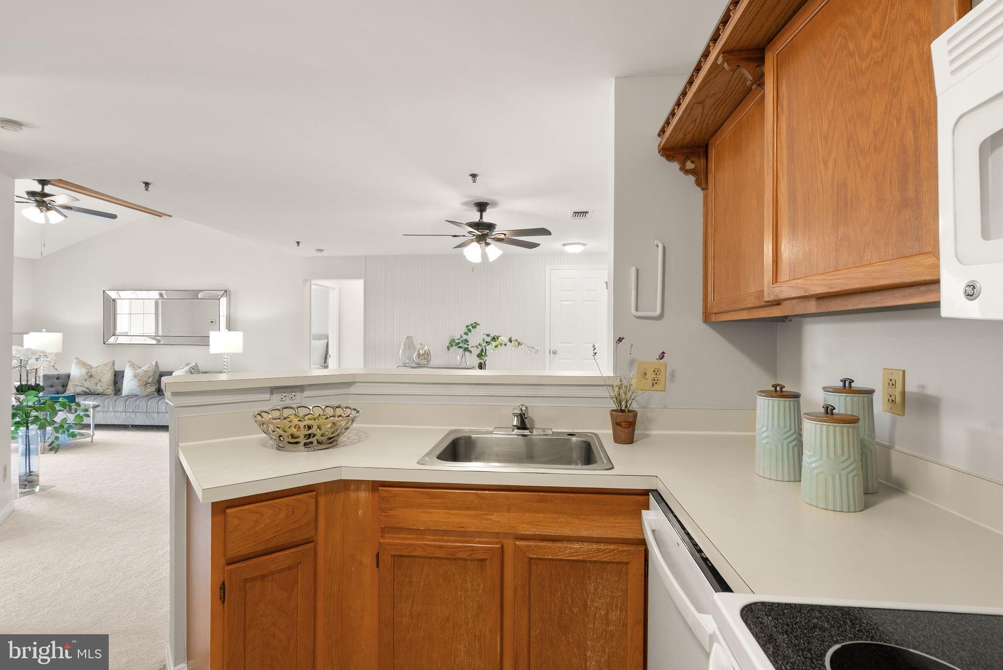 QUAKER HILL - Residential