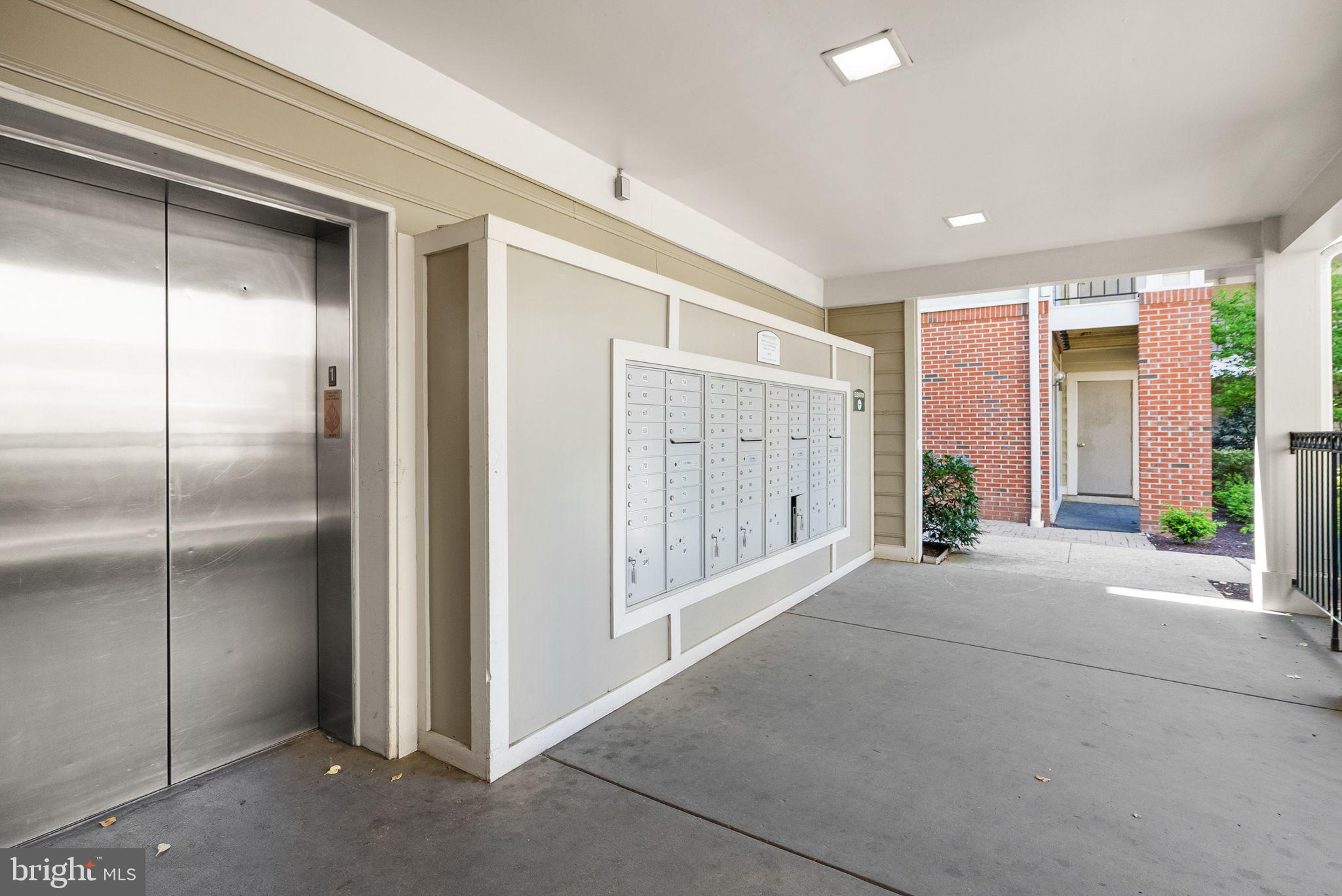 QUAKER HILL - Residential