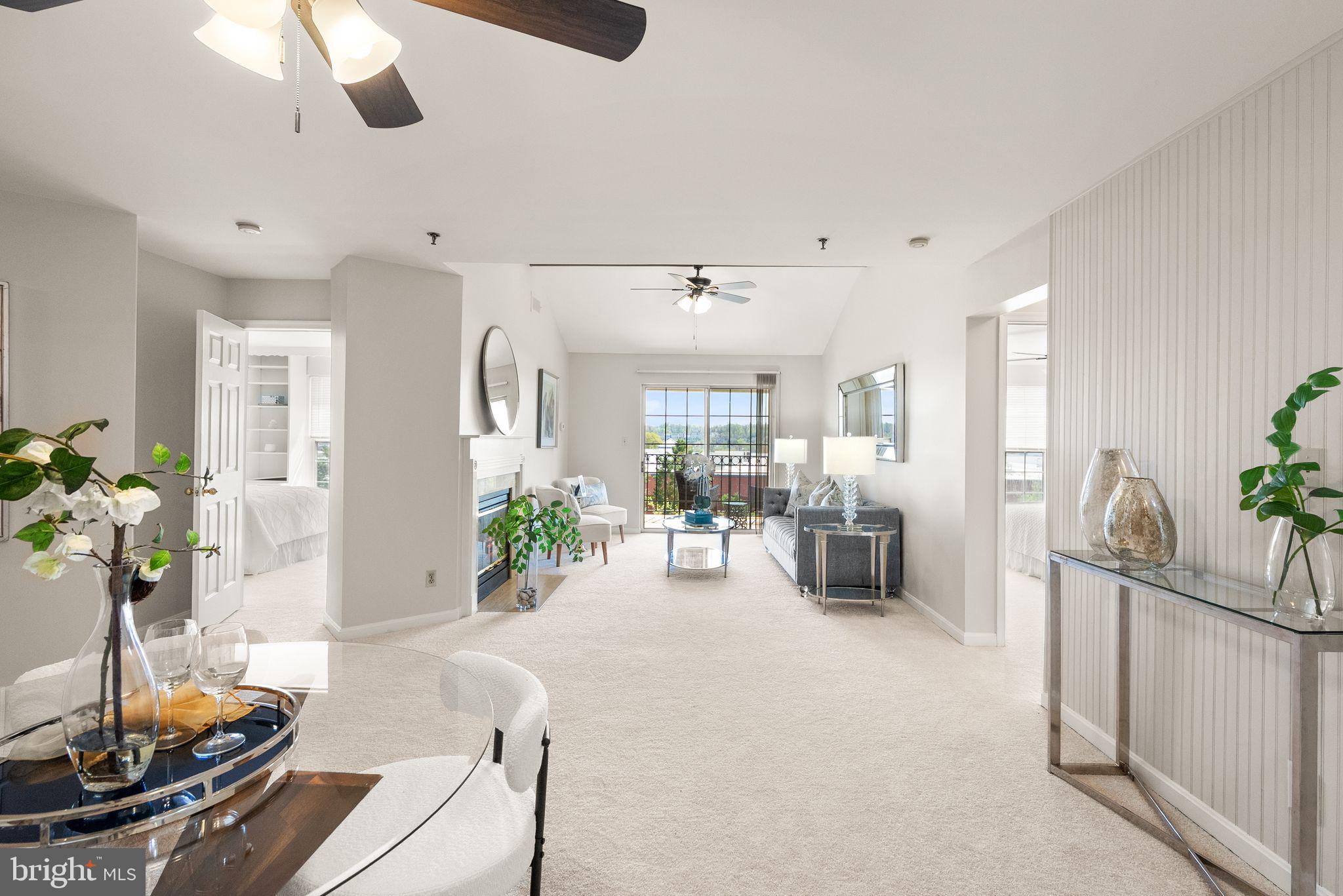 QUAKER HILL - Residential